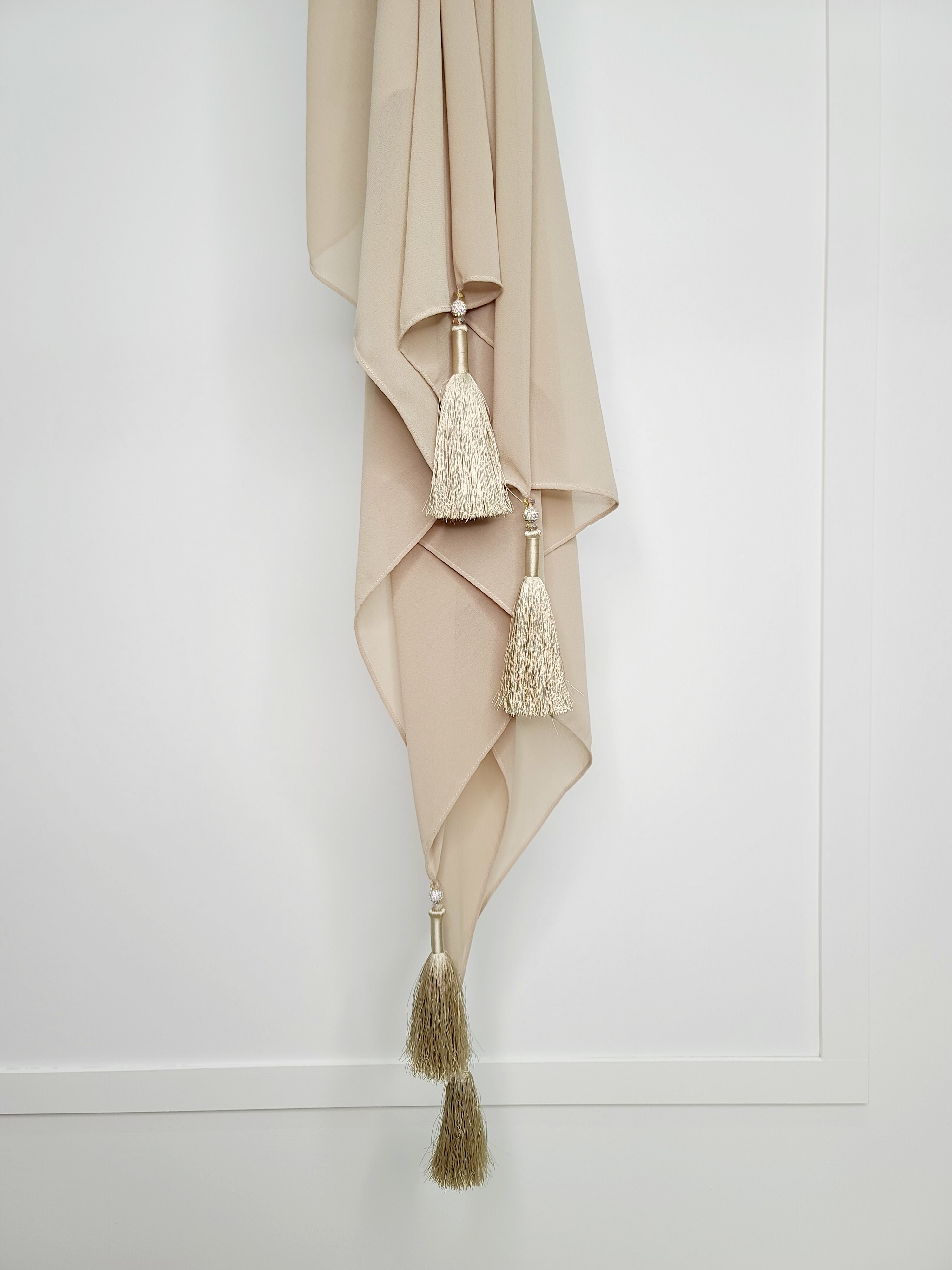 Cinta Premium Tassel Shawl