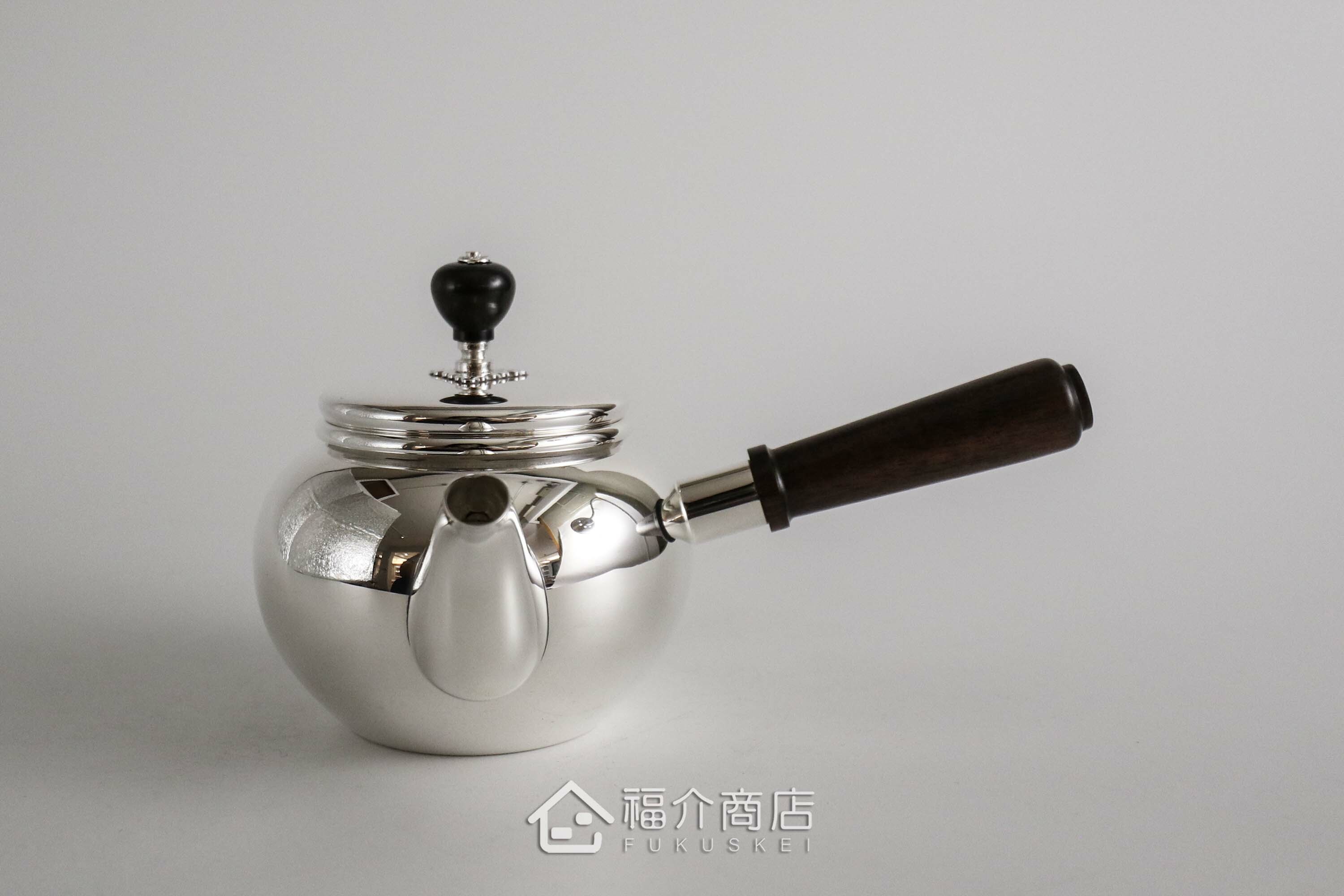 泡茶用的日本純銀茶壺