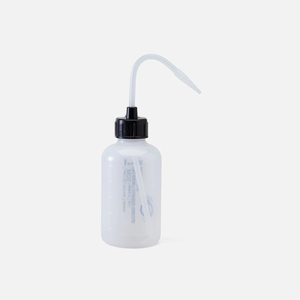 -(C018)-NEIGHBORHOOD SPECIMEN RESEARCH LABORATORY (SRL) P-PITCHER 擠壓式植物尖嘴澆水器 250ML -221MYNH-AC03
