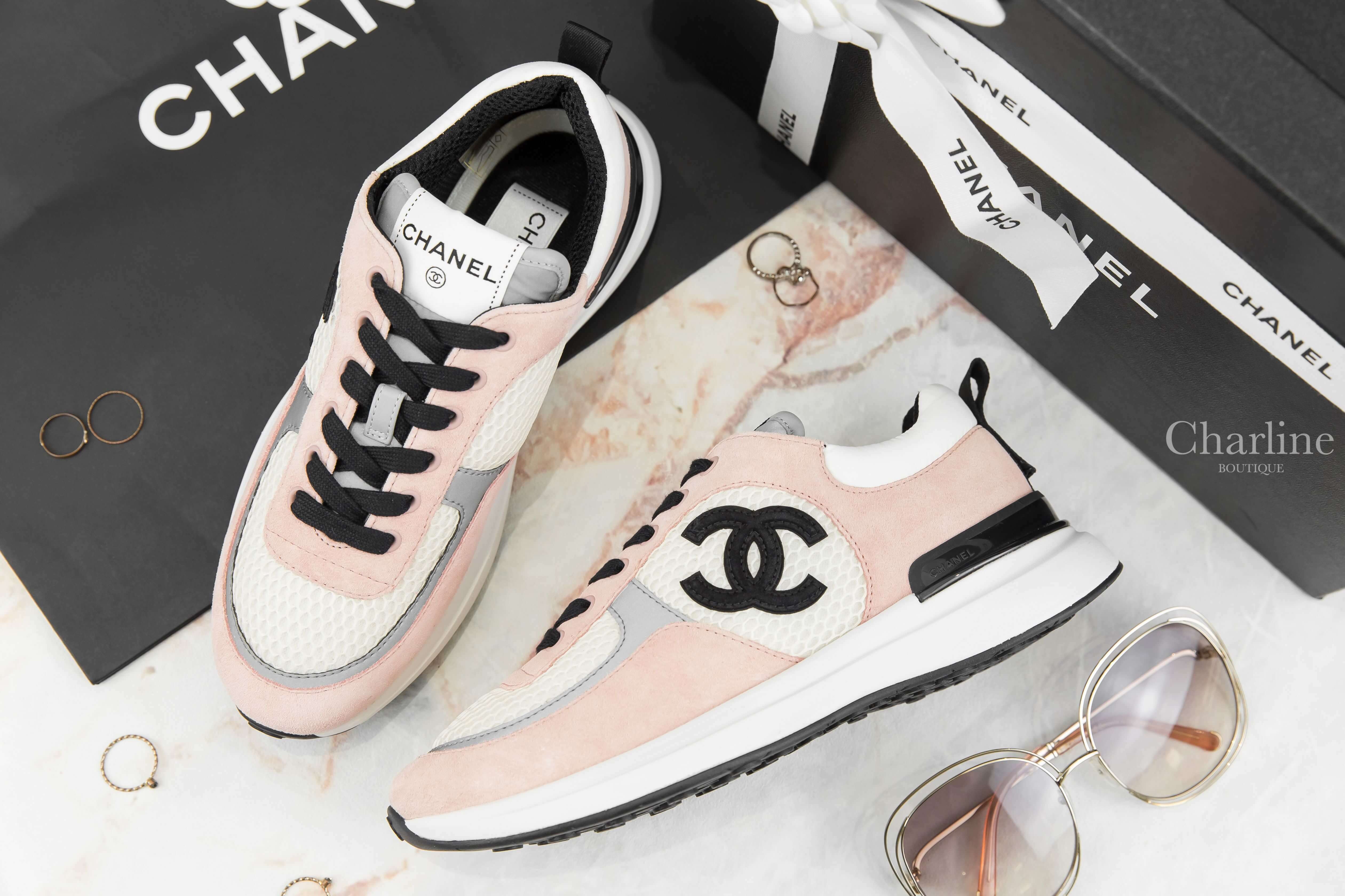 Chanel Trainers 粉色麂皮拼白色網狀布面灰色皮革黑CC運動鞋-Charline Boutique 精品代購
