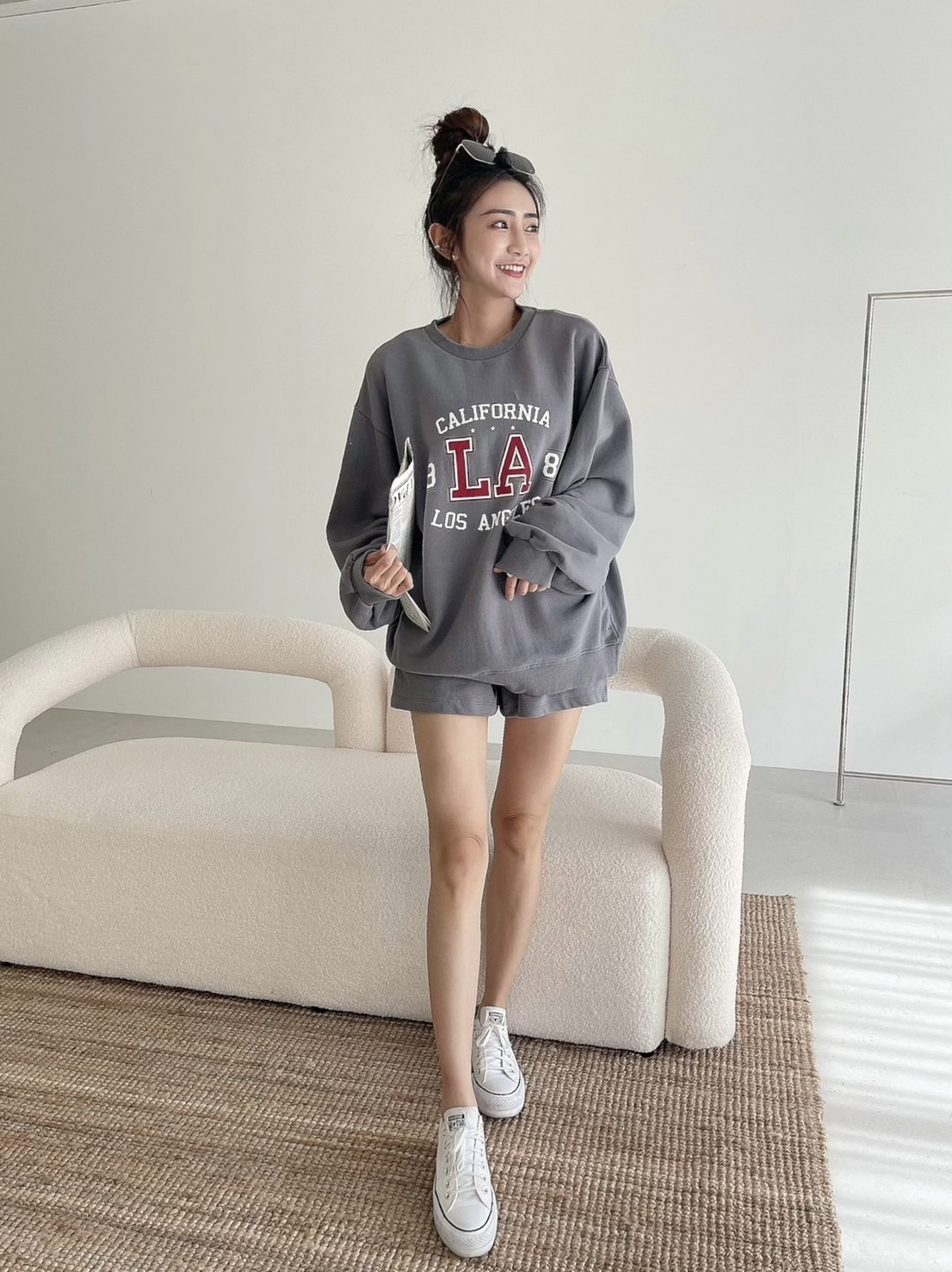 🔥04.06直播新品］😍小編ㄉ最愛］🇰🇷正韓美式休閒風刺繡英文字薄款大學t套裝（上衣+短褲，深灰/三色）