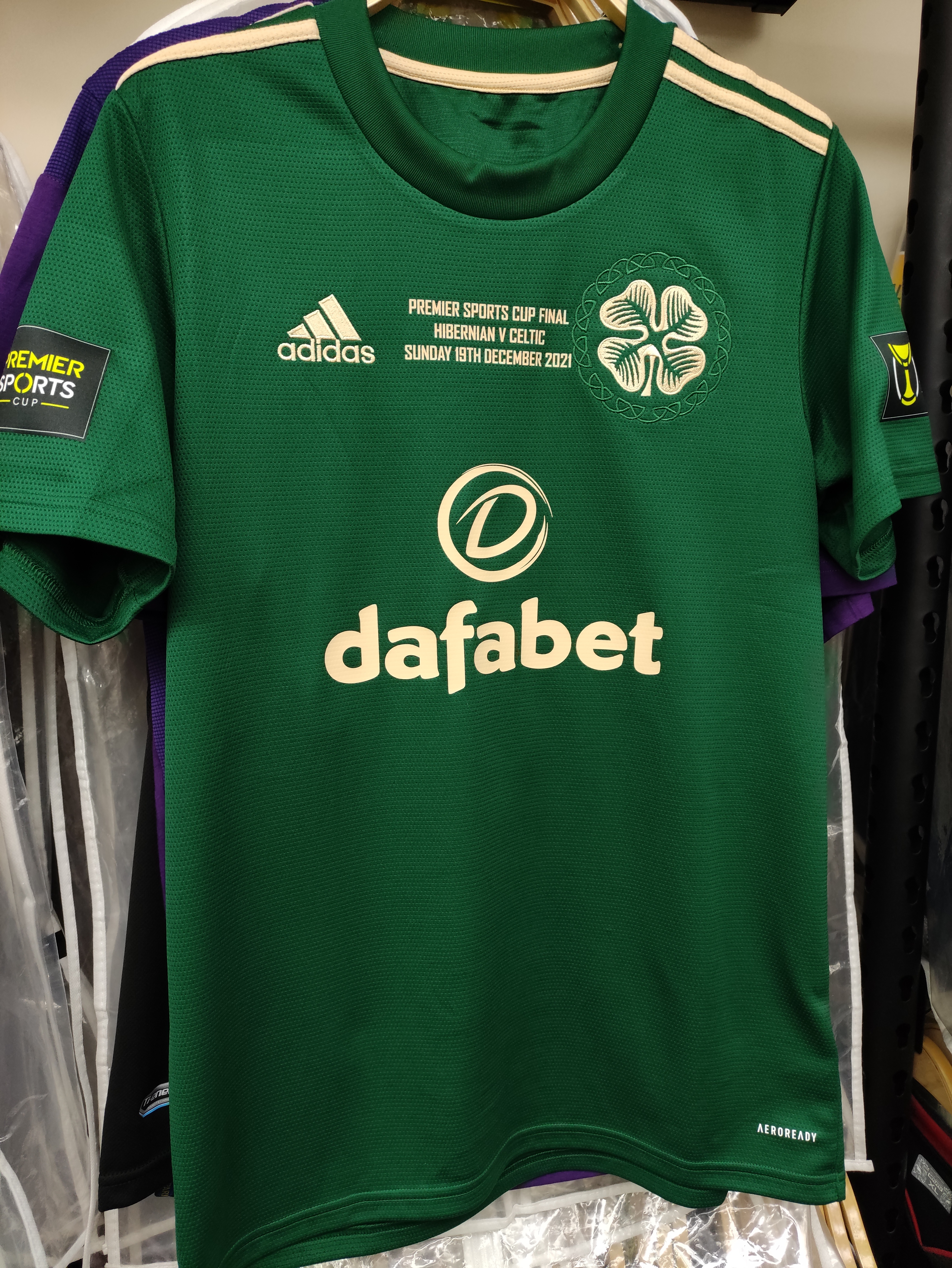 21-22些路迪作客聯賽杯決賽版球衣