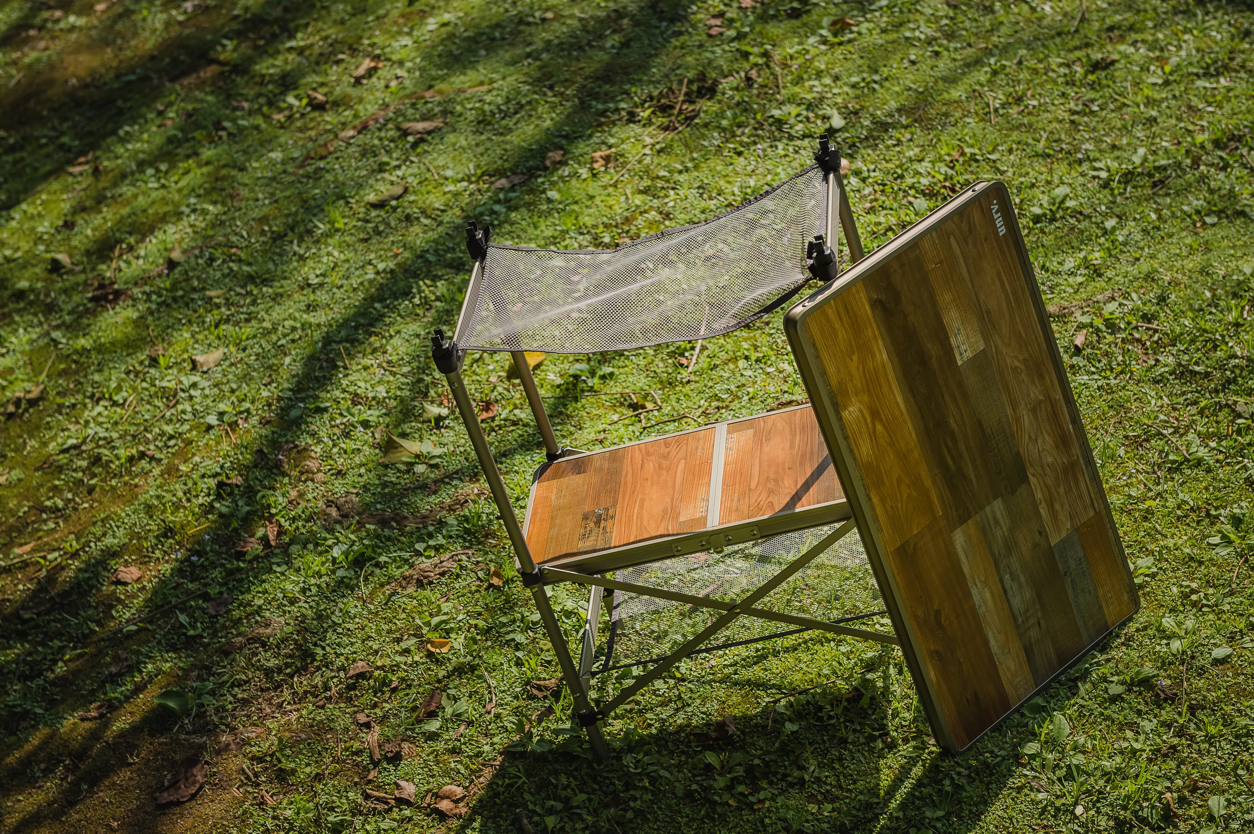 unrv.四層兩秒桌