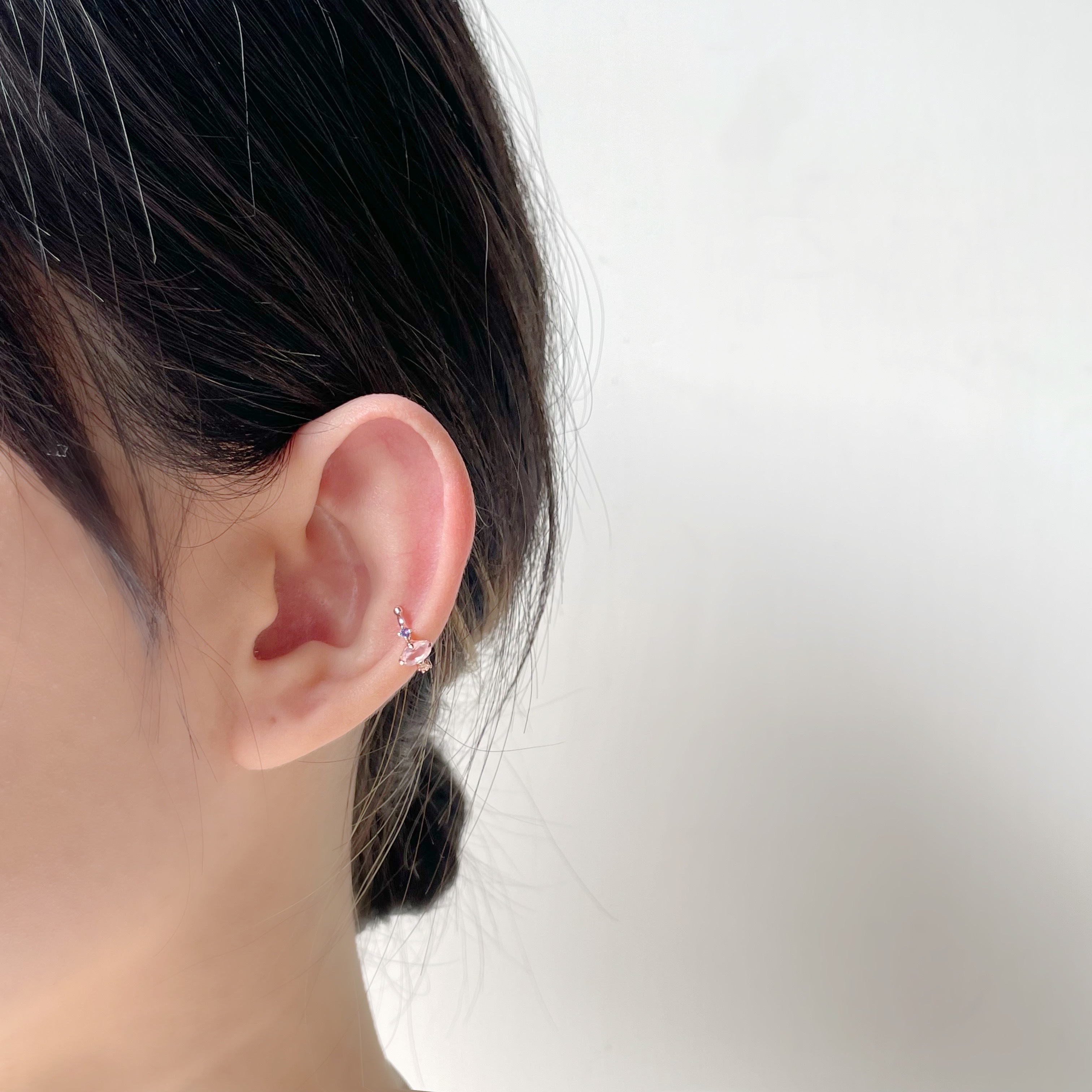 Meteor橢圓粉紫水晶耳骨夾