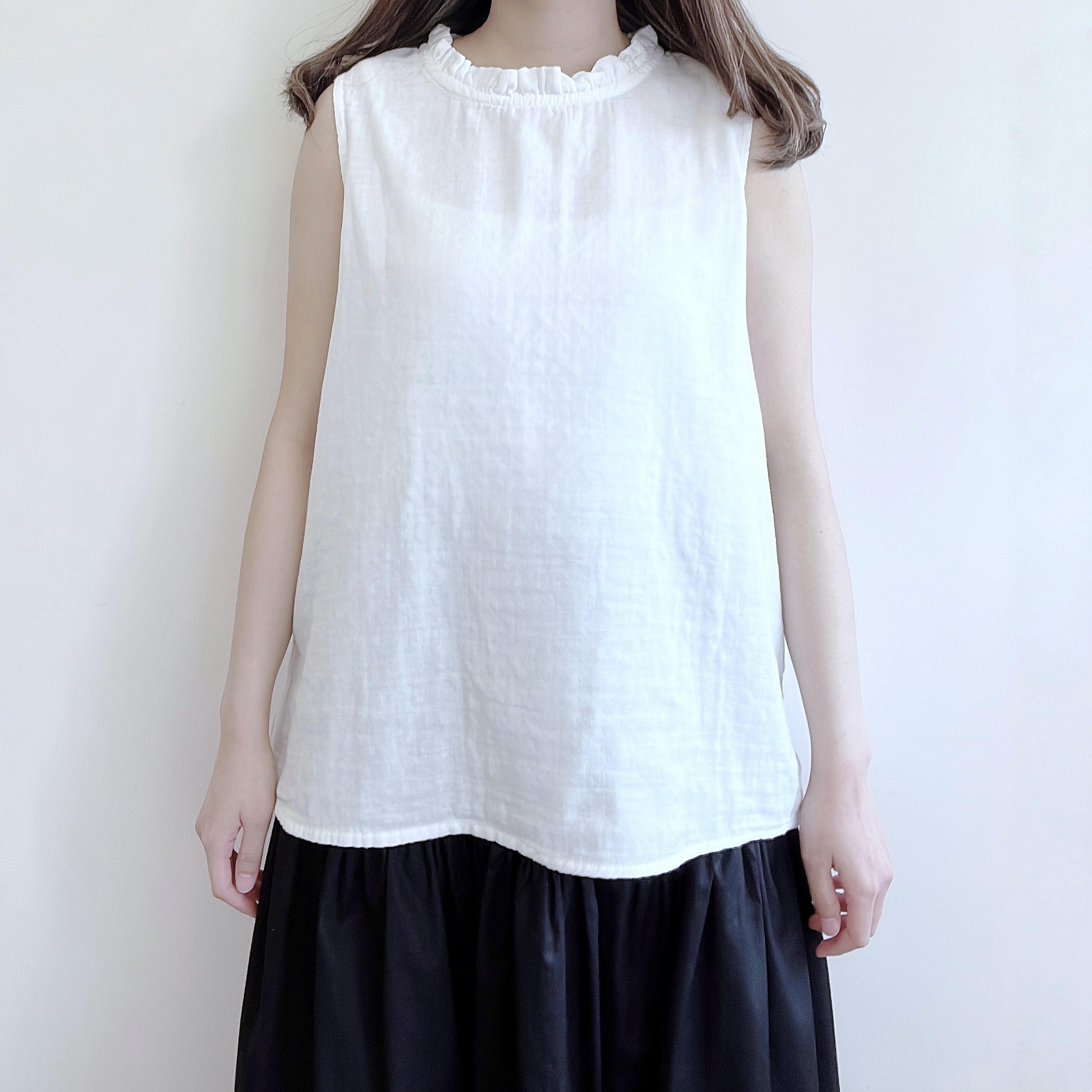 現貨 | 內搭好物！小荷葉領背心 (三色入)