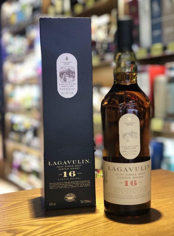 Lagavulin 16y- 樂加維林16年 單一麥芽威士忌 700ml