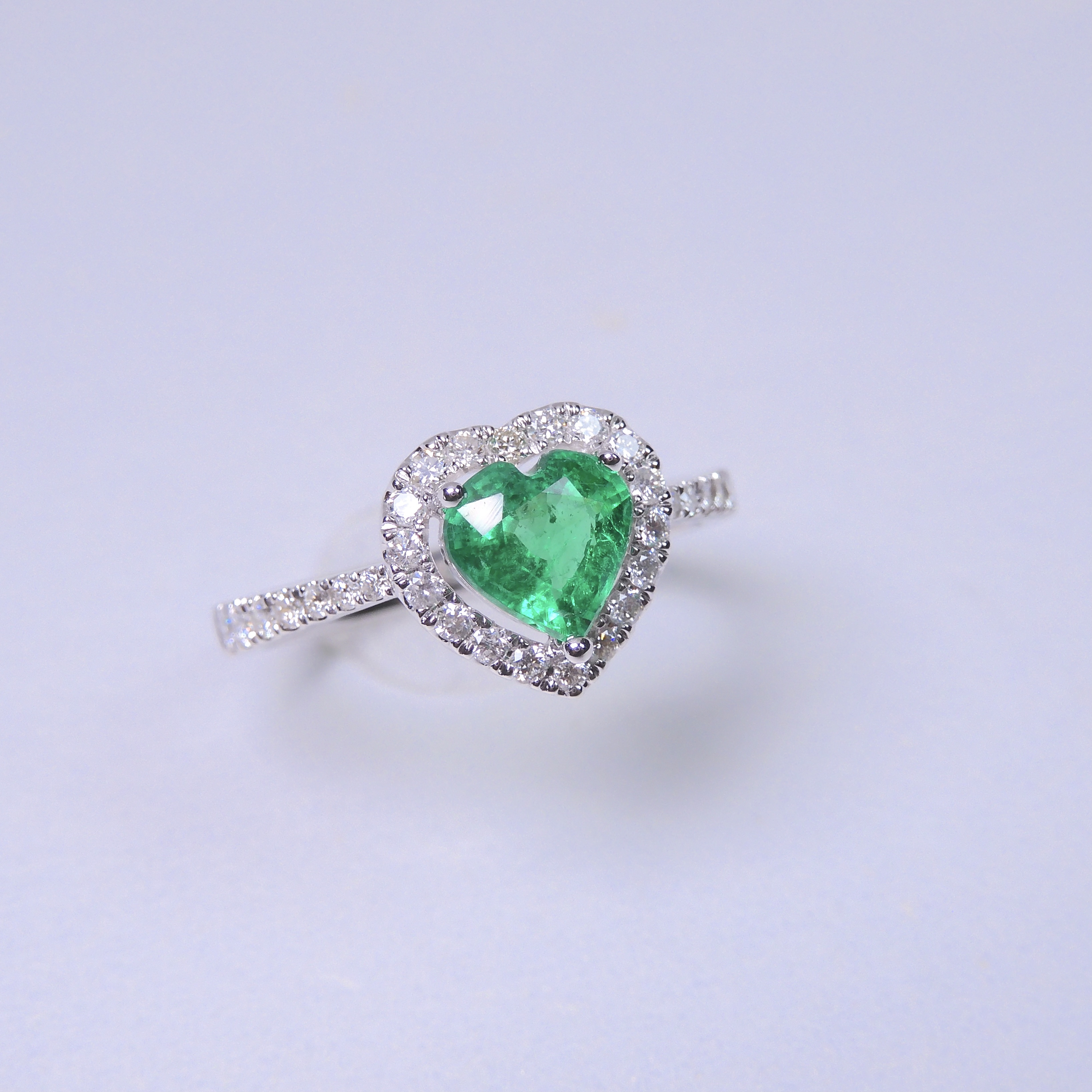 18K金 0.77ct 綠寶石戒指