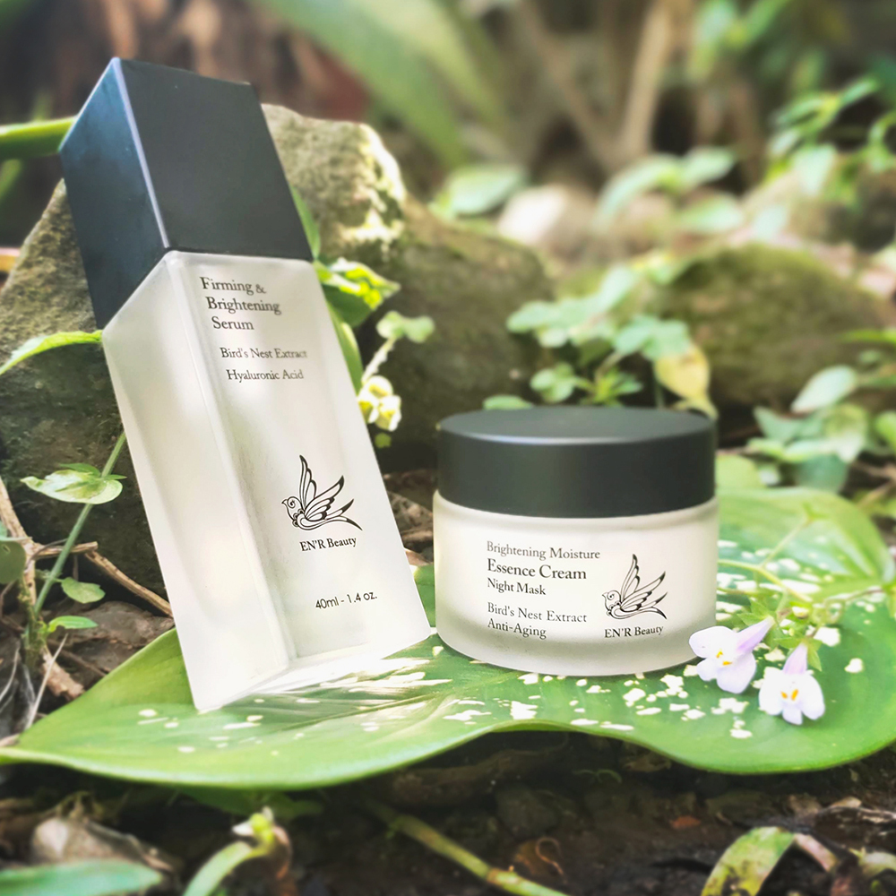 單獨郵寄─【精萃保養 . 純淨生活】精萃燕窩 日夜口碑組 (精華液+晚霜)