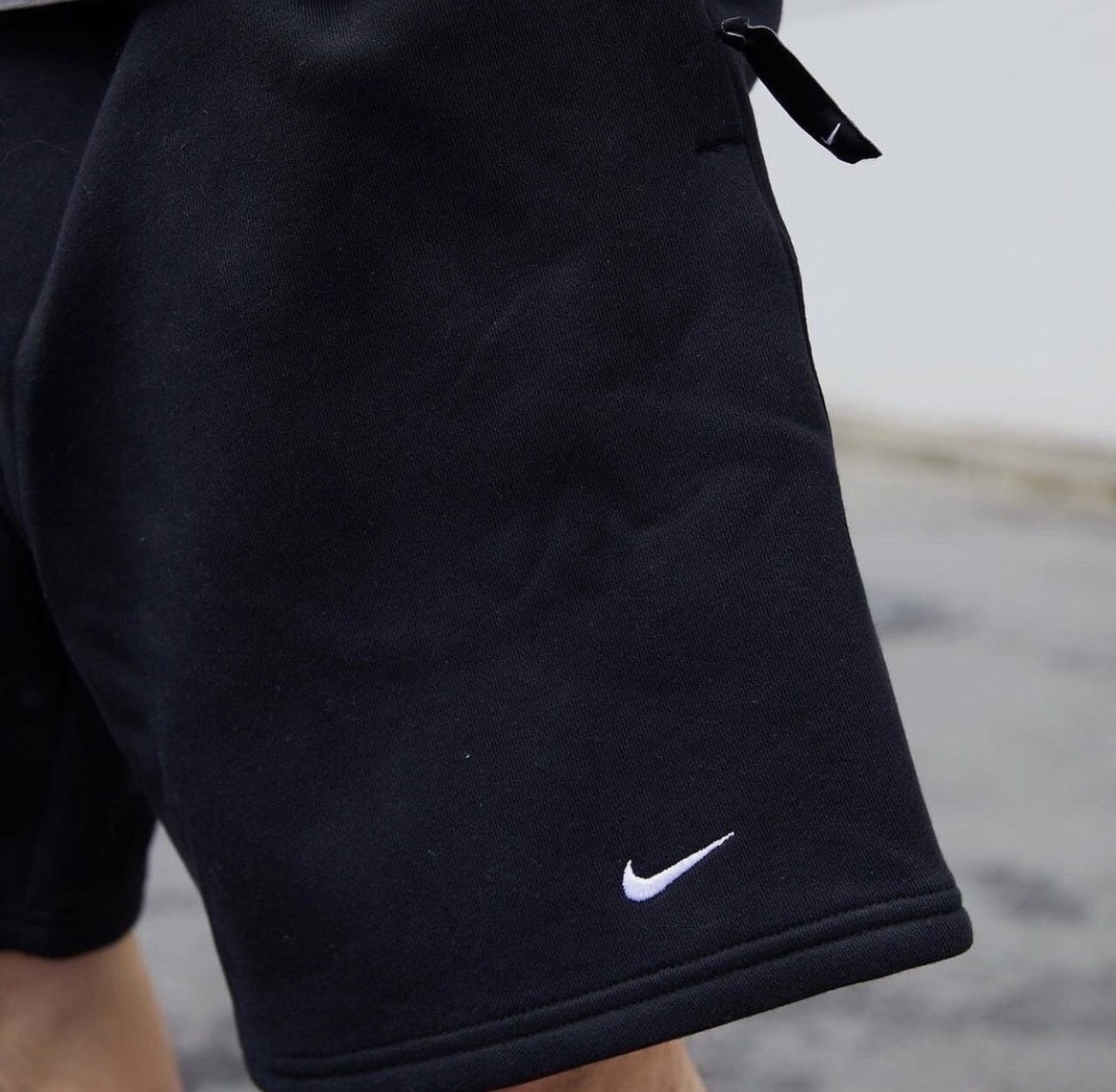 日本 Nike SOLO SWOOSH 刺繡短褲