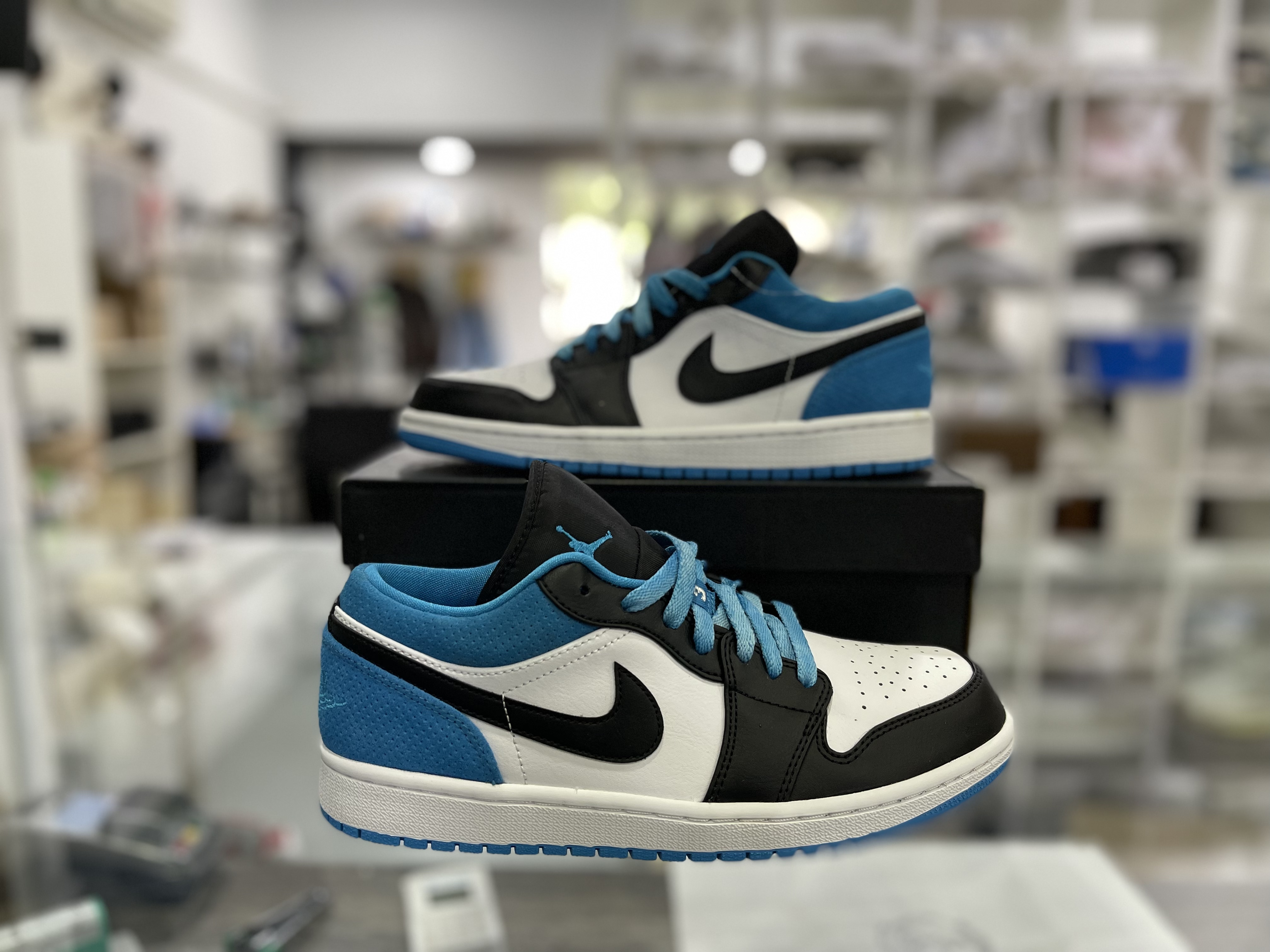 aj1 laser blue