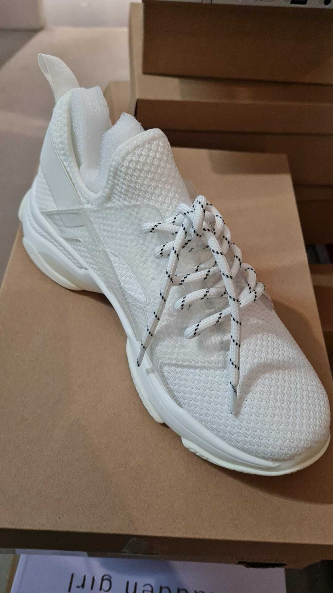 [S] STEVE MADDEN ISLES2 , WHITE  (SSM158)