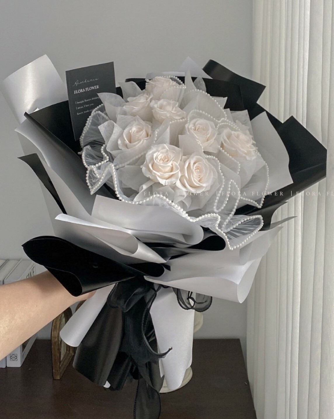 網美永生花束-黑白小香風