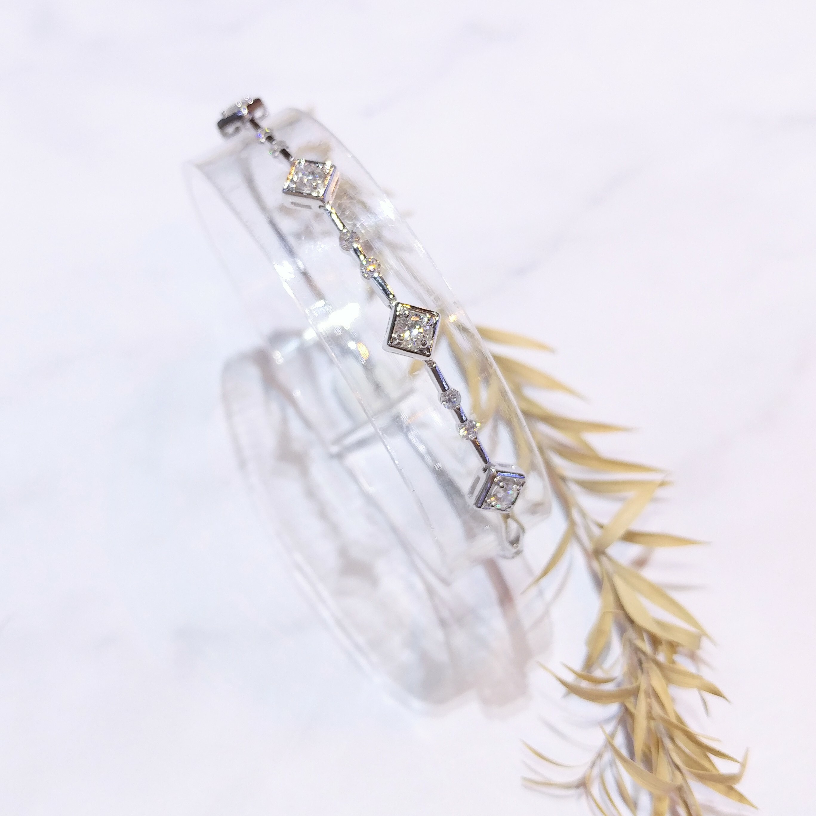 全新18K白金56份鑽石手鍊