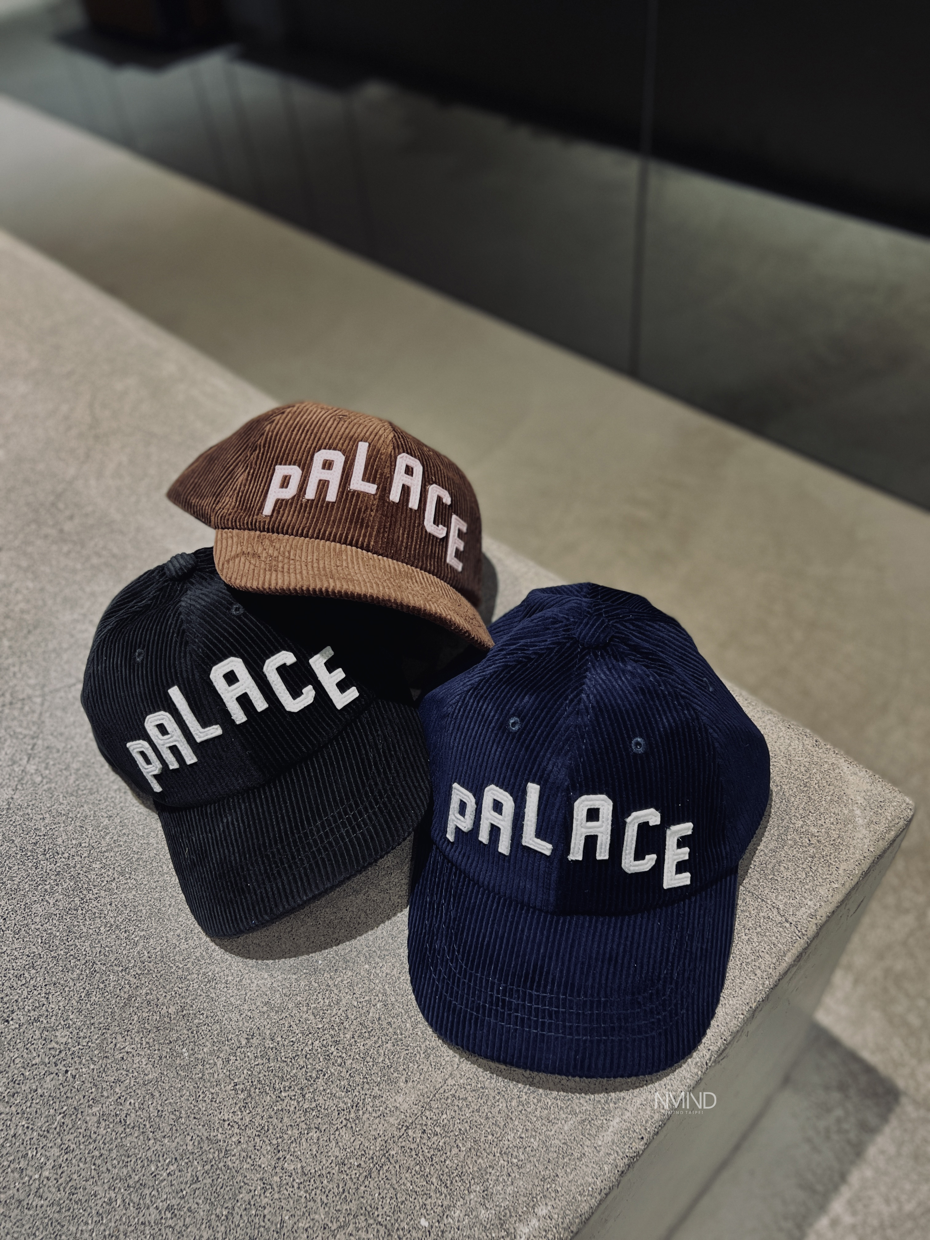 PALACE 燈芯絨材質帽(咖啡/深藍/黑色)