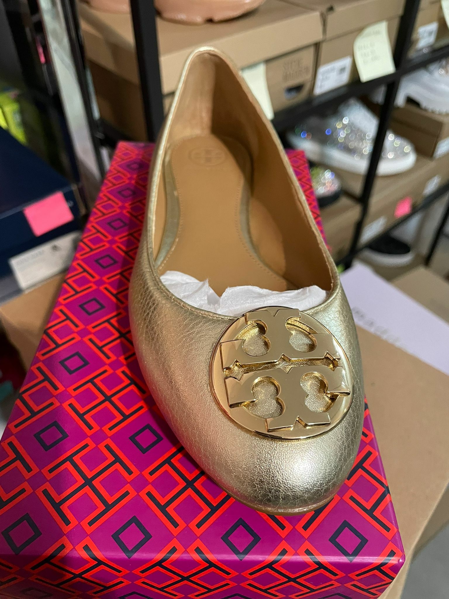 [S] TORY BURCH CLAIRE BALLET FLAT METALLIC TUMBLED LEATHER, 43399-700 (STB22)
