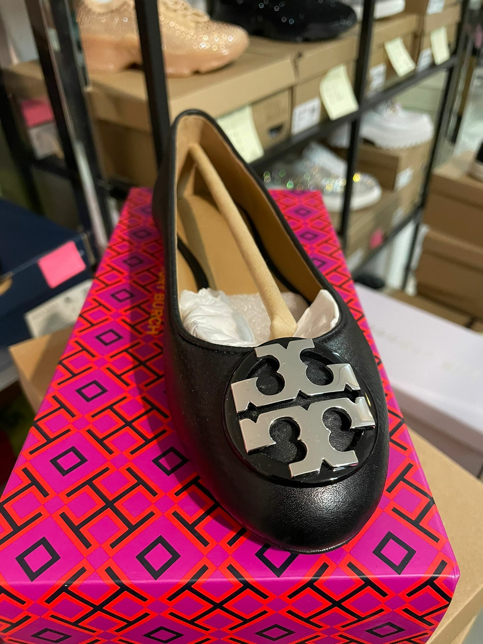 [S] TORY BURCH CLAIRE BALLET FLAT TUMBLED LEATHER,, 43394-043 (STB52)