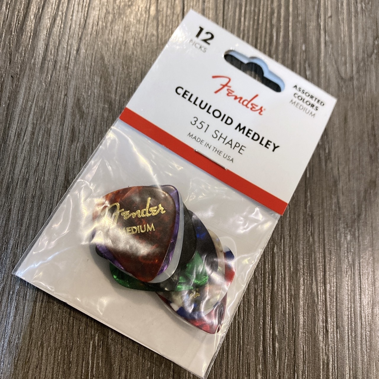 Fender Celluloid 351 彈片 12入 混色 限單包售 匹克 Pick