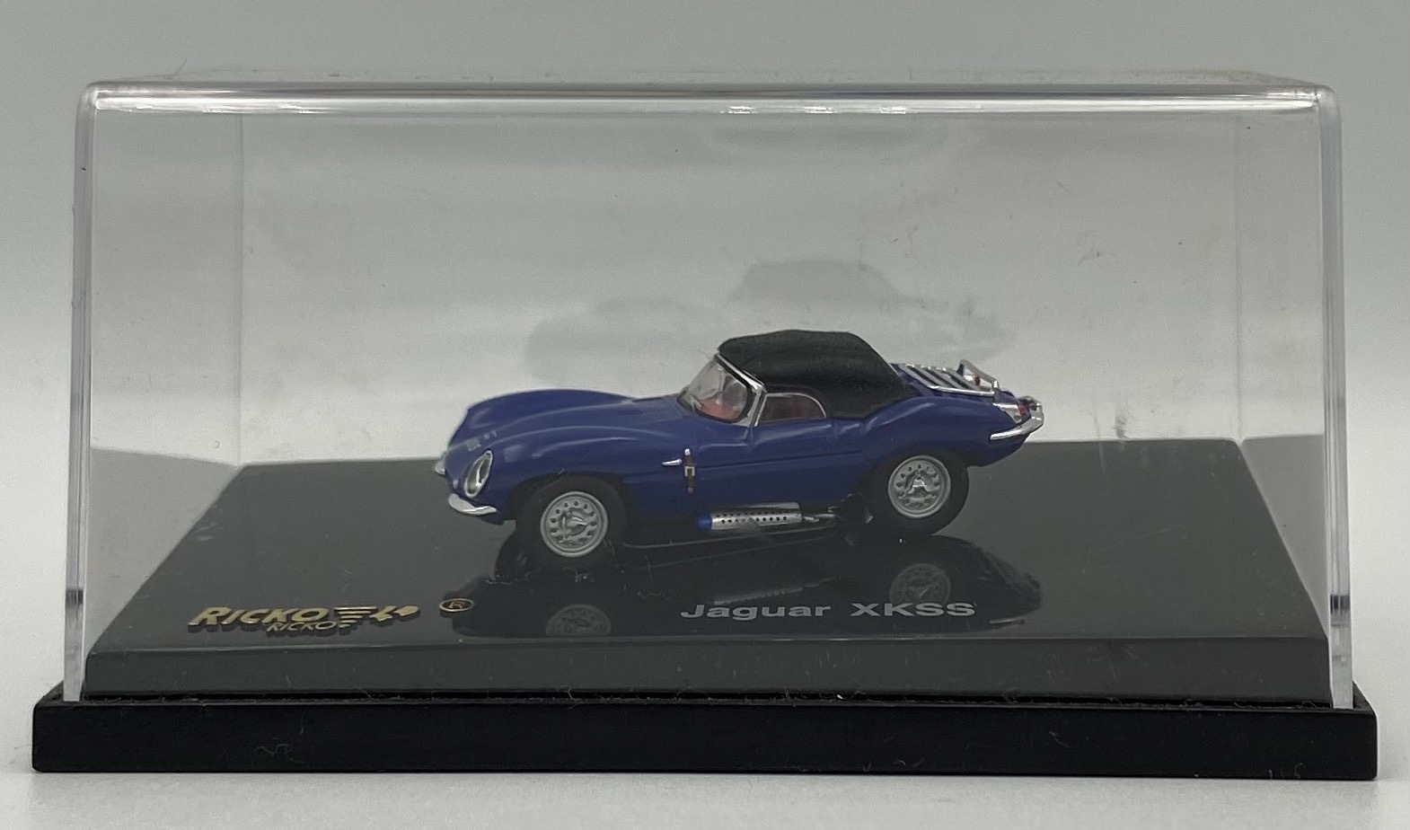 Ricko 38723 HO scale,  Jaguar XKSS , blue