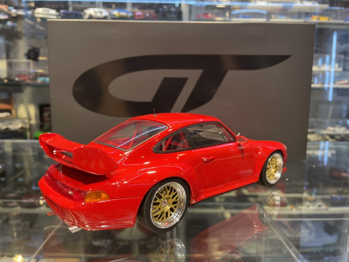 GT SPIRIT GT366 Porsche 911 993 3.8 RSR Coupe 1995 1/18