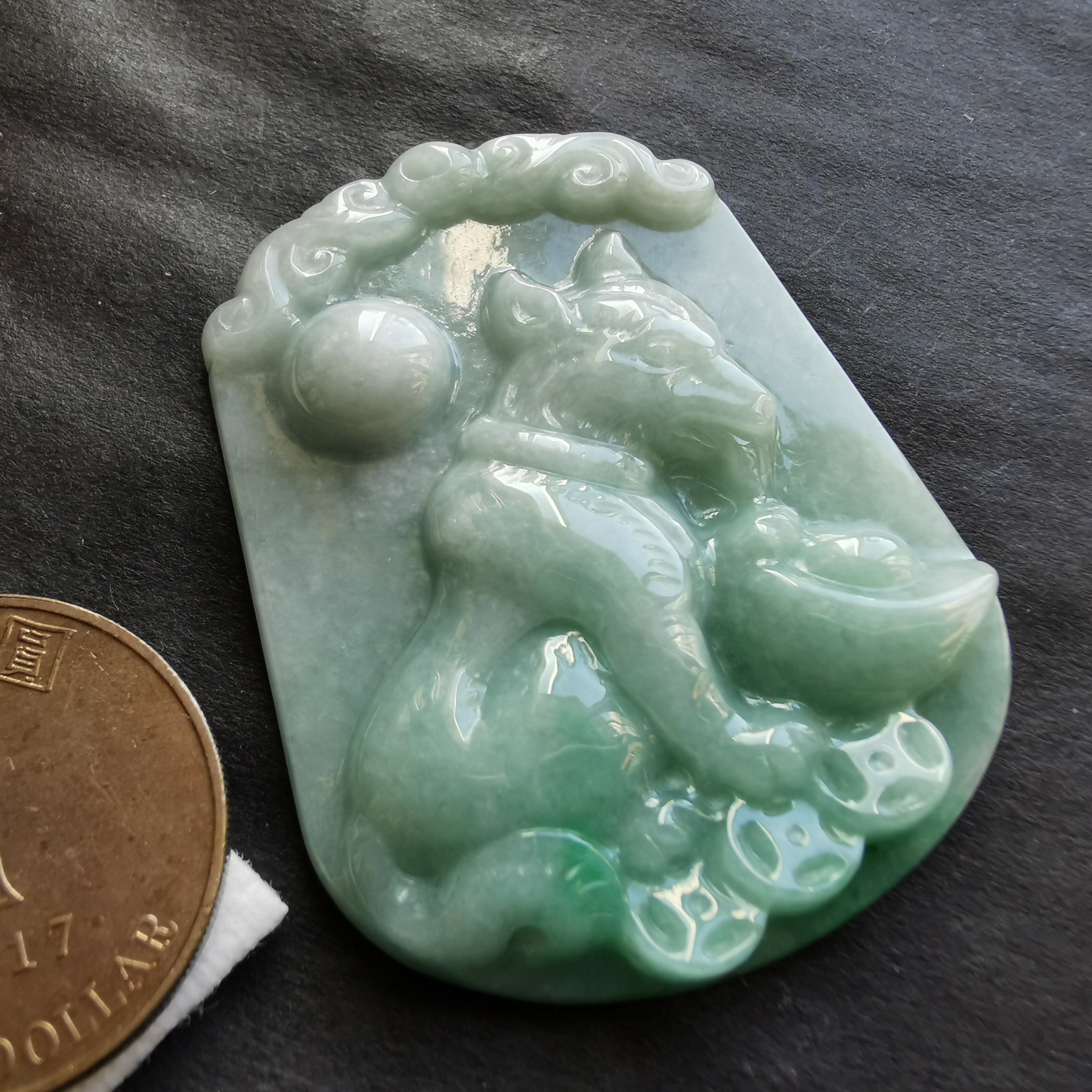 J1883 冰糯飄綠旺財狗牌