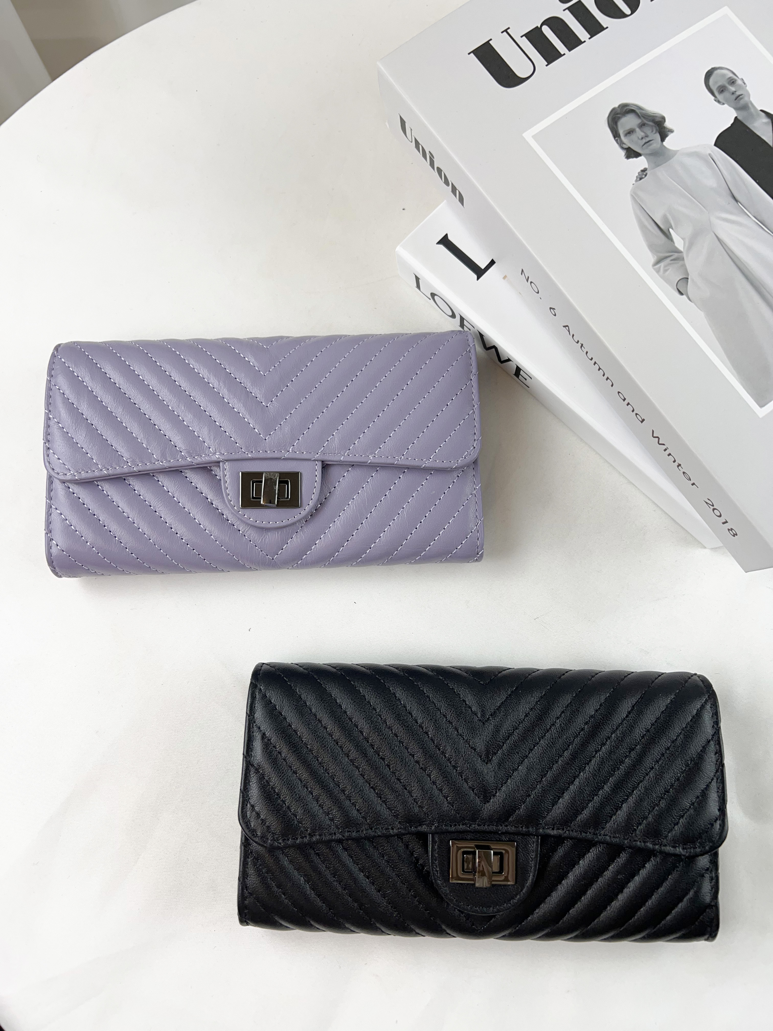 波浪紋真皮羊皮拉鍊長夾  #SM-1028