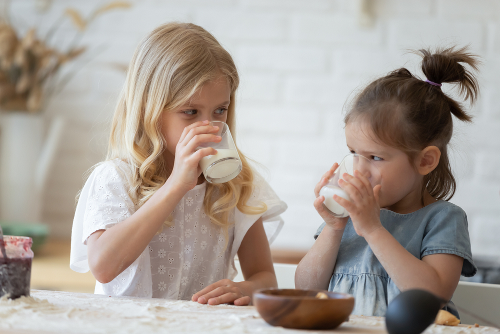 益生菌早上吃還是晚上吃？益生菌粉劑可以加在早餐牛奶中飲用
