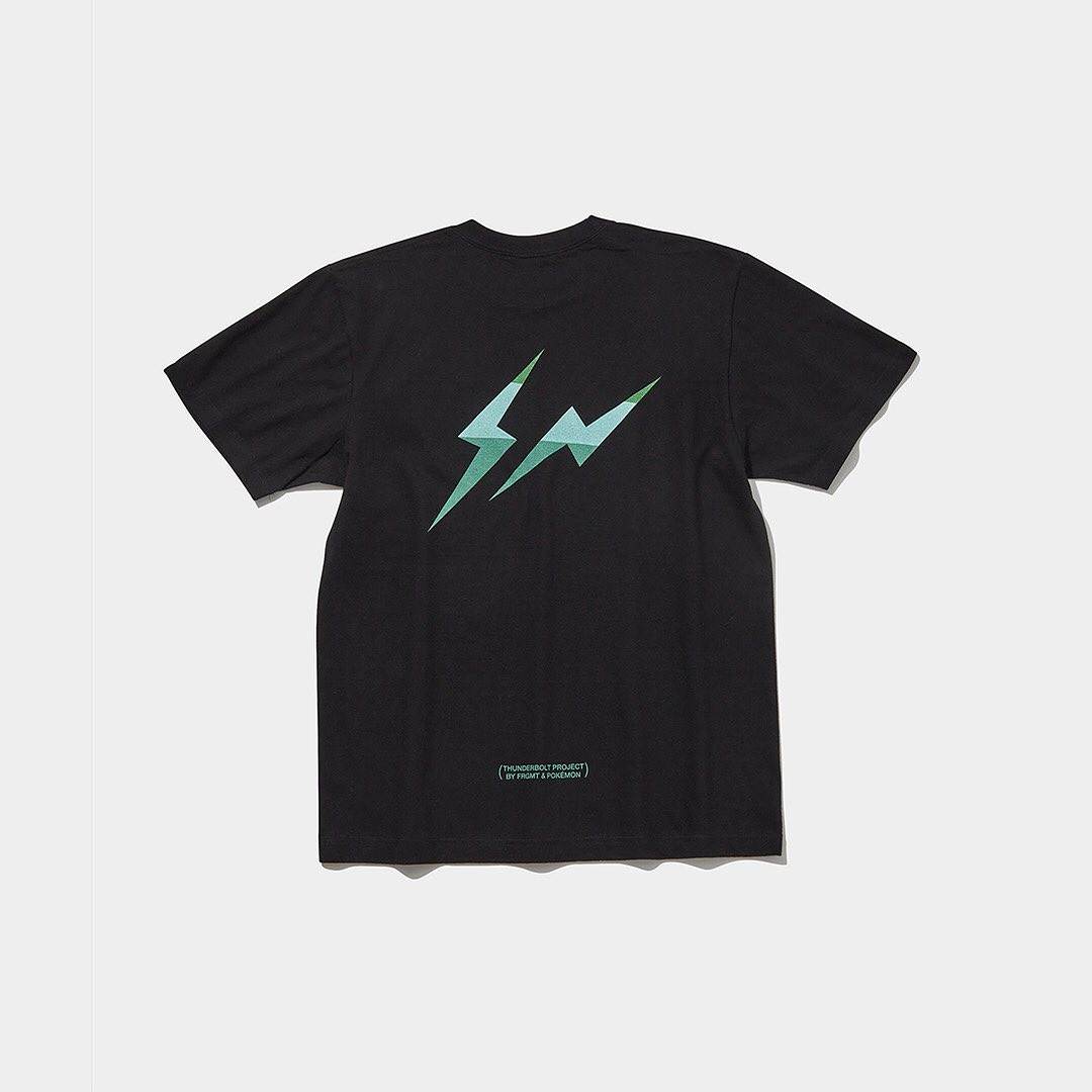 -(E13d03)-FRAGMENT & POKEMON THUNDERBOLT PROJECT 神奇寶貝 背後閃電T