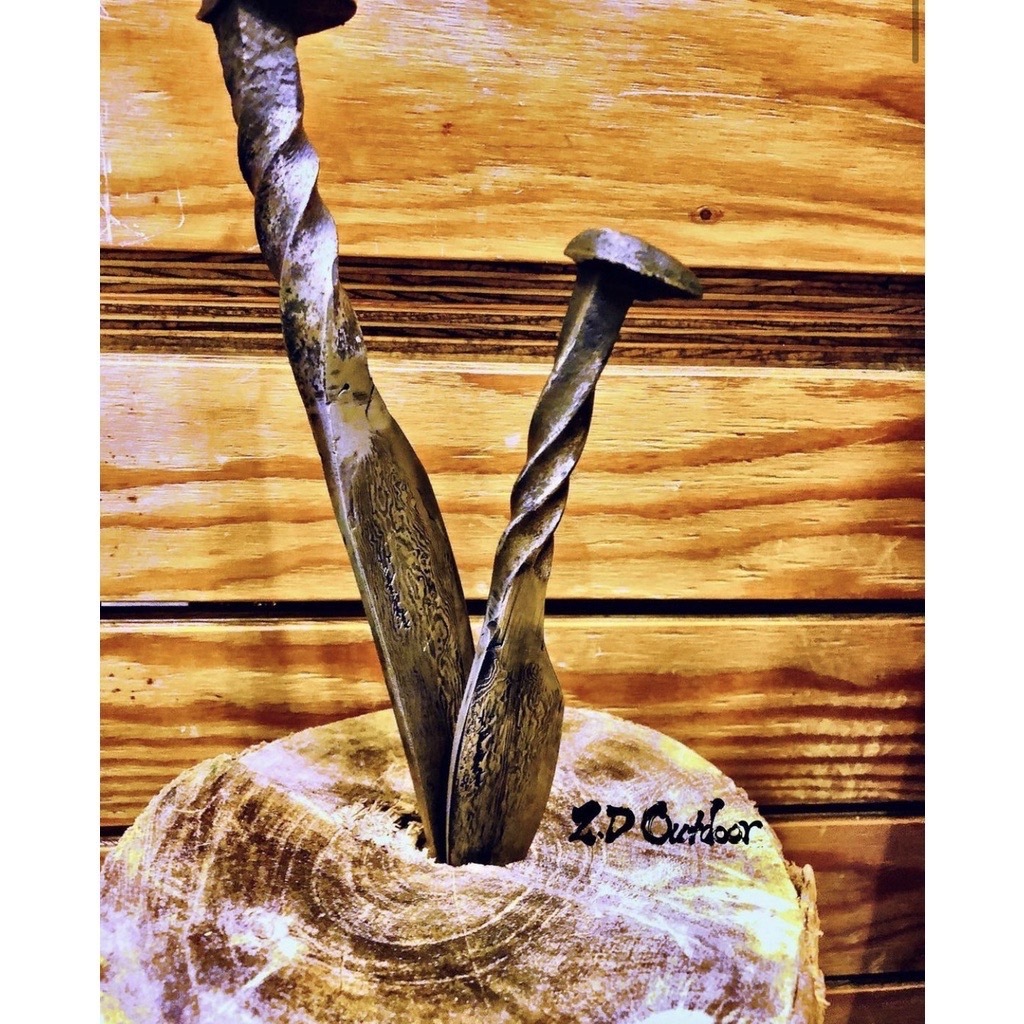 興達刀鋪 - 郭常喜 鐵道釘刀 (大) 鐵道釘 鐵釘刀 道釘藝術刀 特殊刀 收藏 純手工 鍛造 刀 刀鋪 刀藝 刀具 戶外 露營