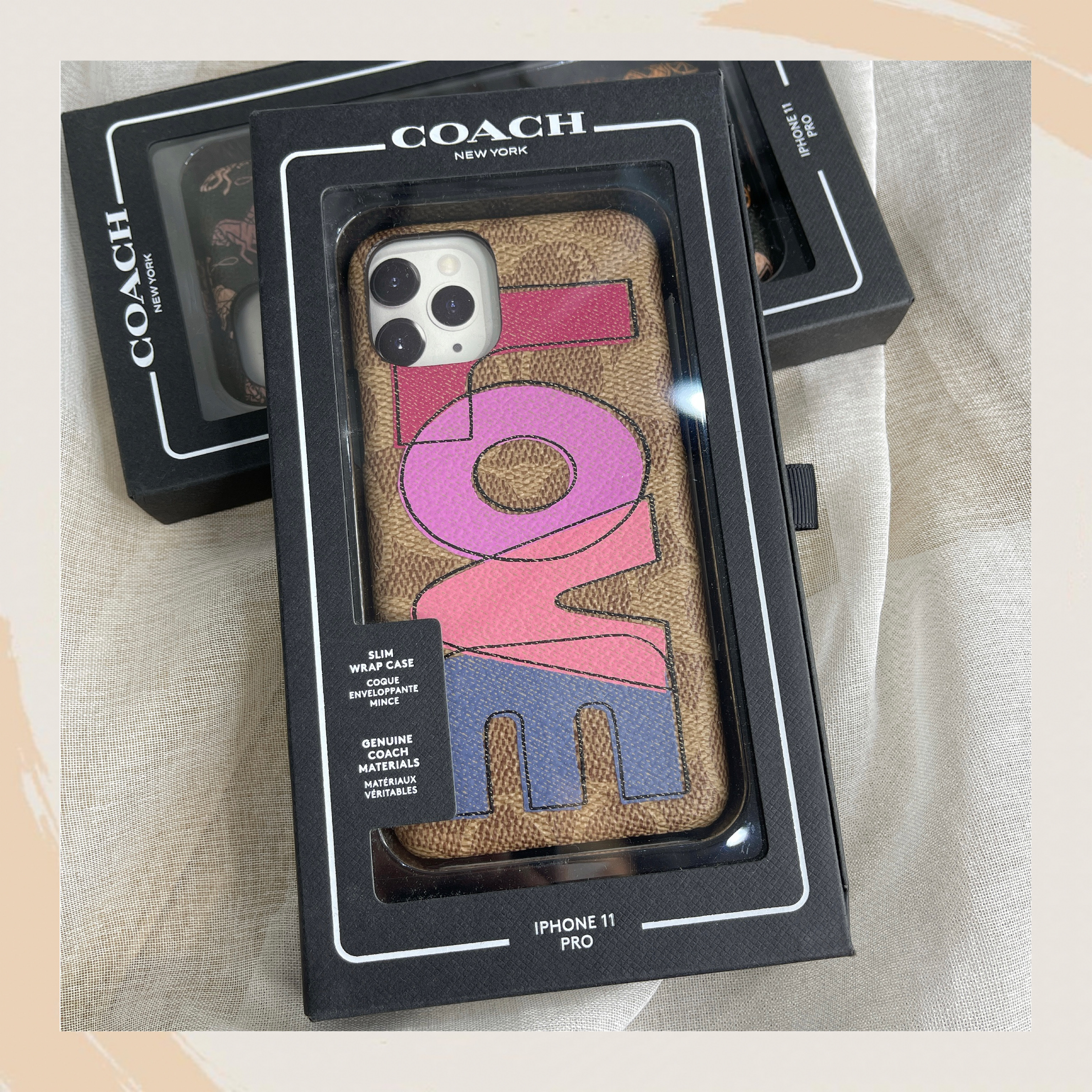 【名牌代購】COACH LOVE SIG PC WRAP CASE - iPhone 11 PRO