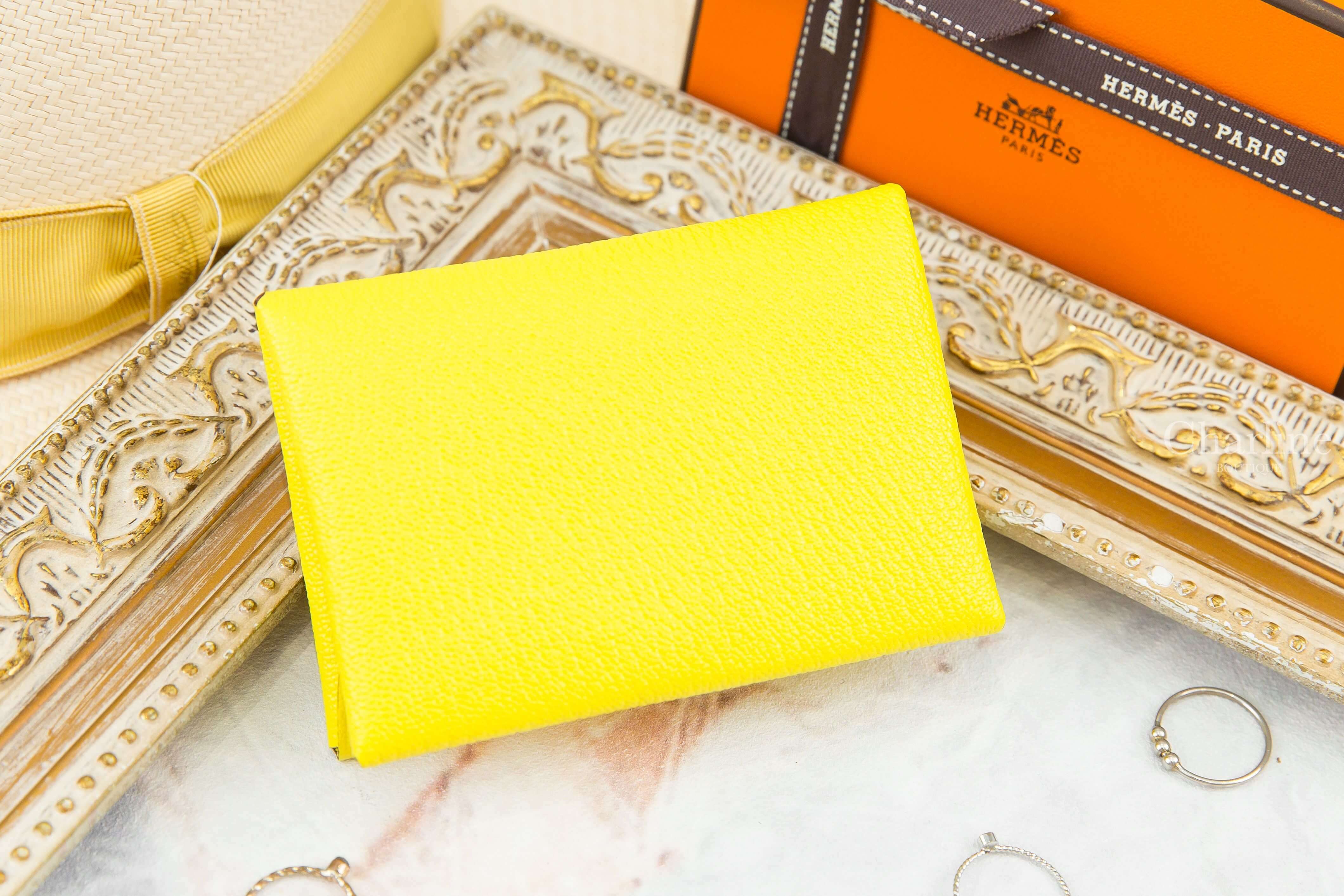 Hermès Calvi Duo Card Holder Z刻檸檬黃信封釦式零錢袋卡片夾-Charline Boutique 精品代購