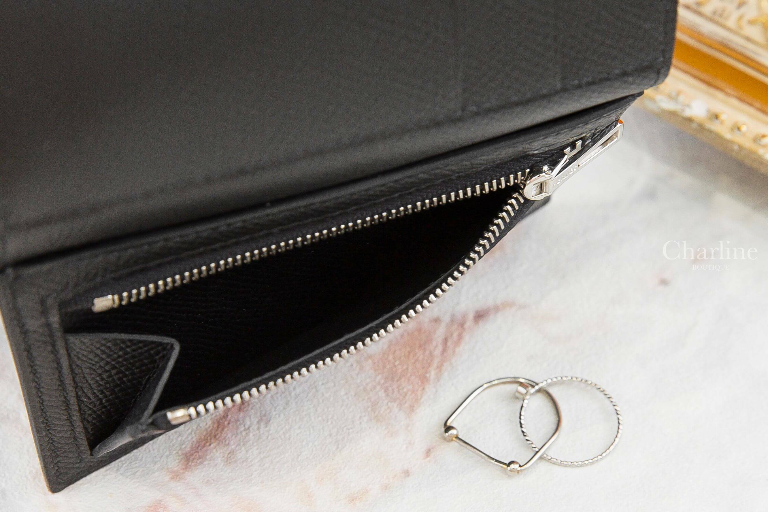 Hermès Bearn Wallet 89 Noir Epsom Z刻黑色黑釦三折短夾-Charline Boutique 精品代購