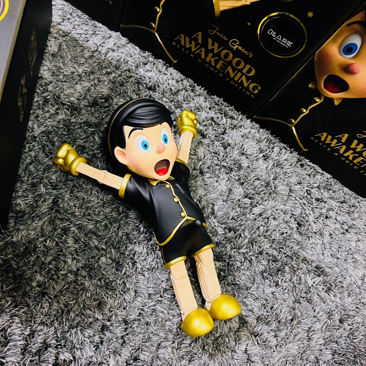 Mighty Jaxx A WOOD AWAKENING CHILL- OUT BLACK GOLD 黑金 勃起小木偶 新加坡限定 限量款