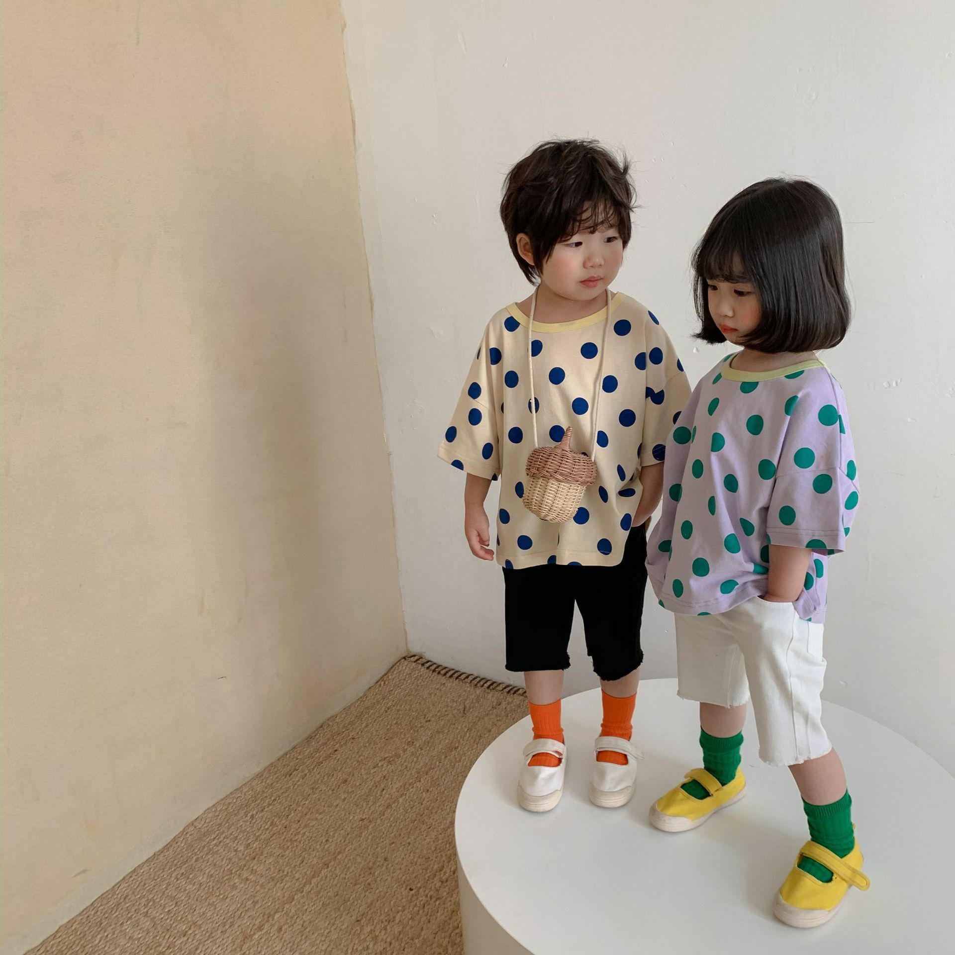 撞色領寬鬆點點上衣  2色