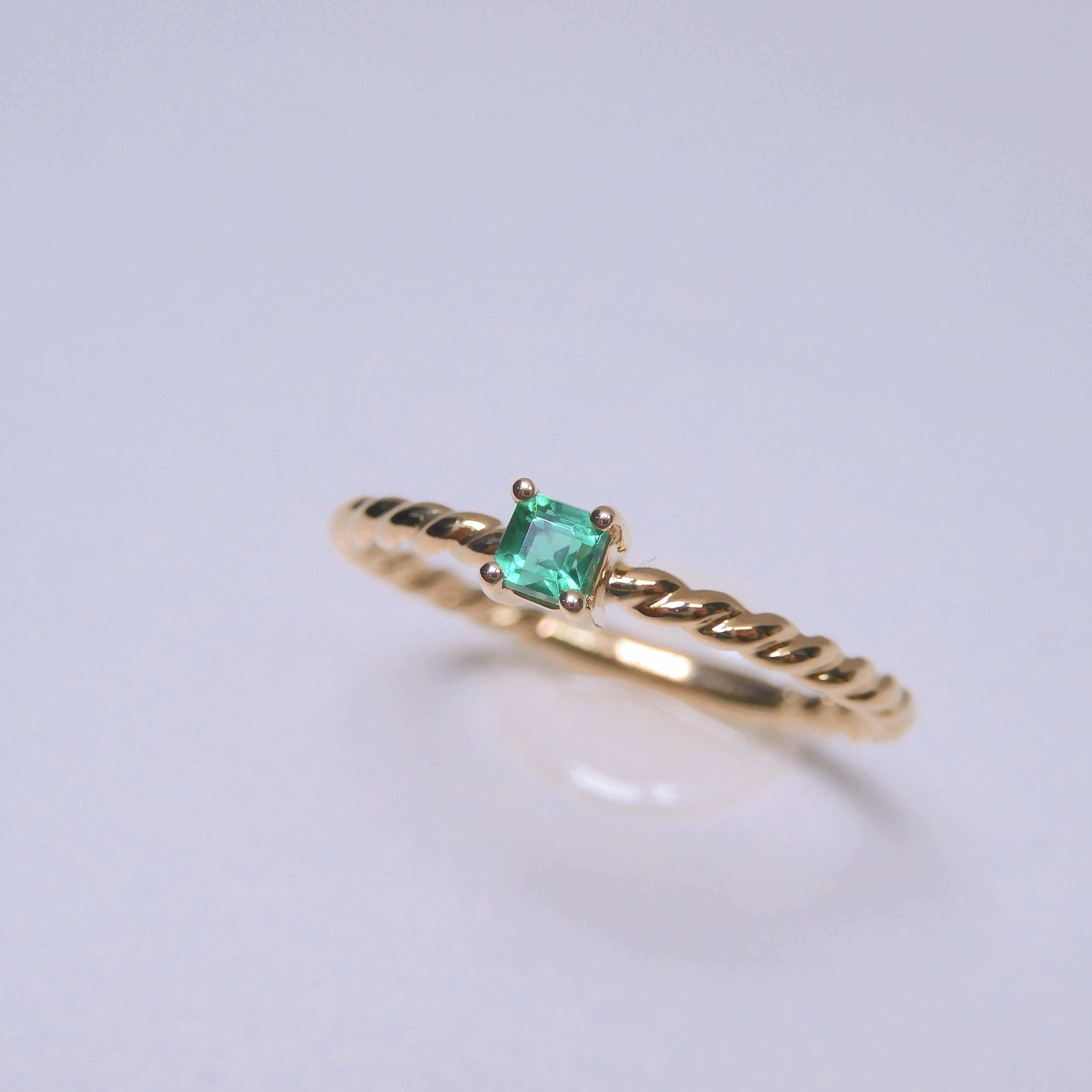 18K金 0.13ct 綠寶石戒指