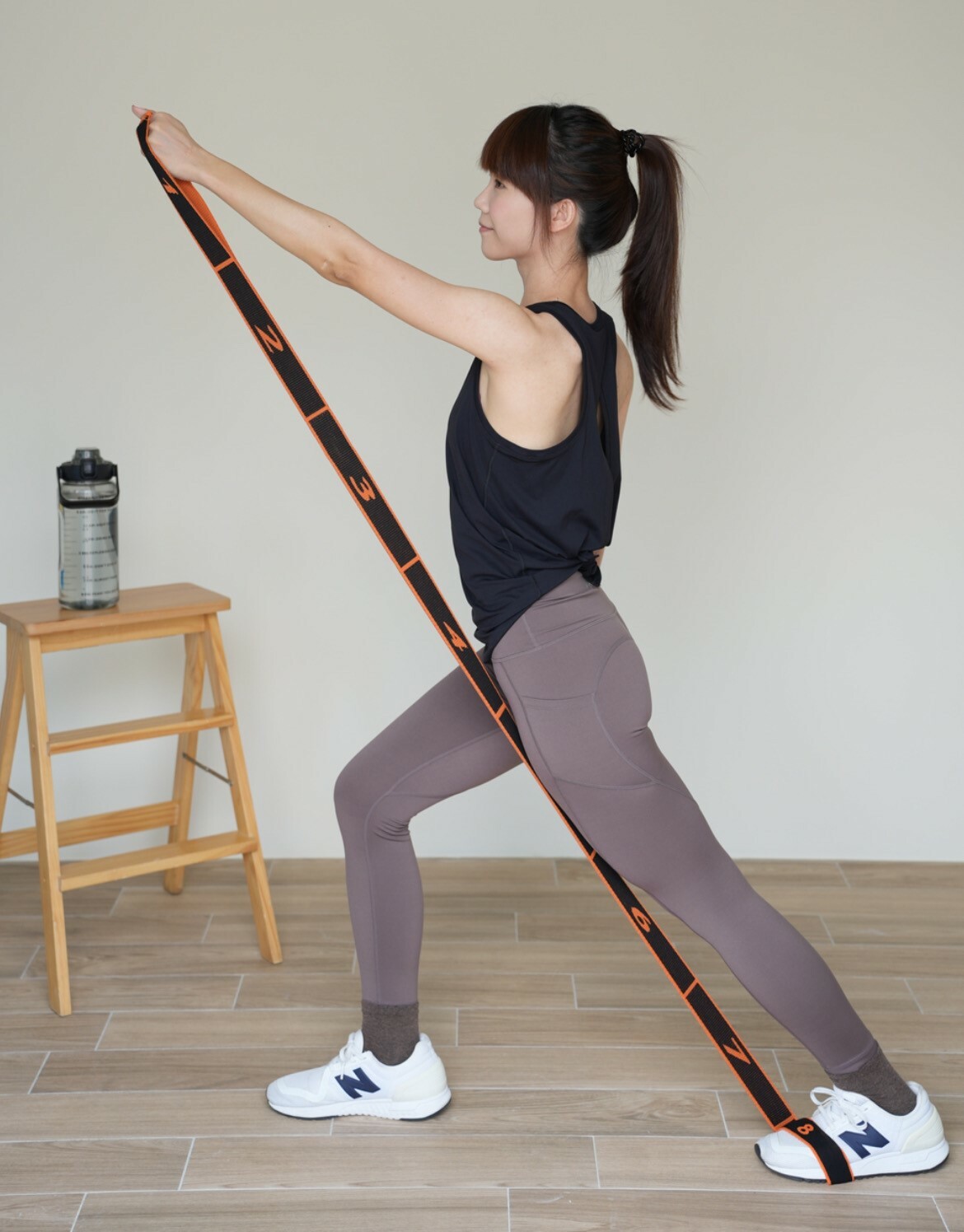 kelly-foodlife-am-me-home-gym-resistance-bands