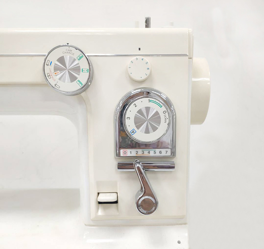 車樂美 JANOME S-808A 機械式 縫紉機 加贈專用大型落地桌 復古設計 出清優惠