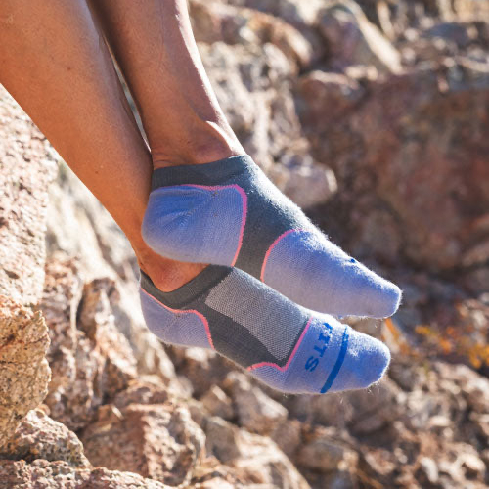 FITS 女跑步踝襪-羊毛襪 W's Ultra Light Runner No Show - F3103