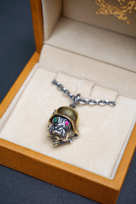 阿杜夫鬥牛狗頸鏈套裝