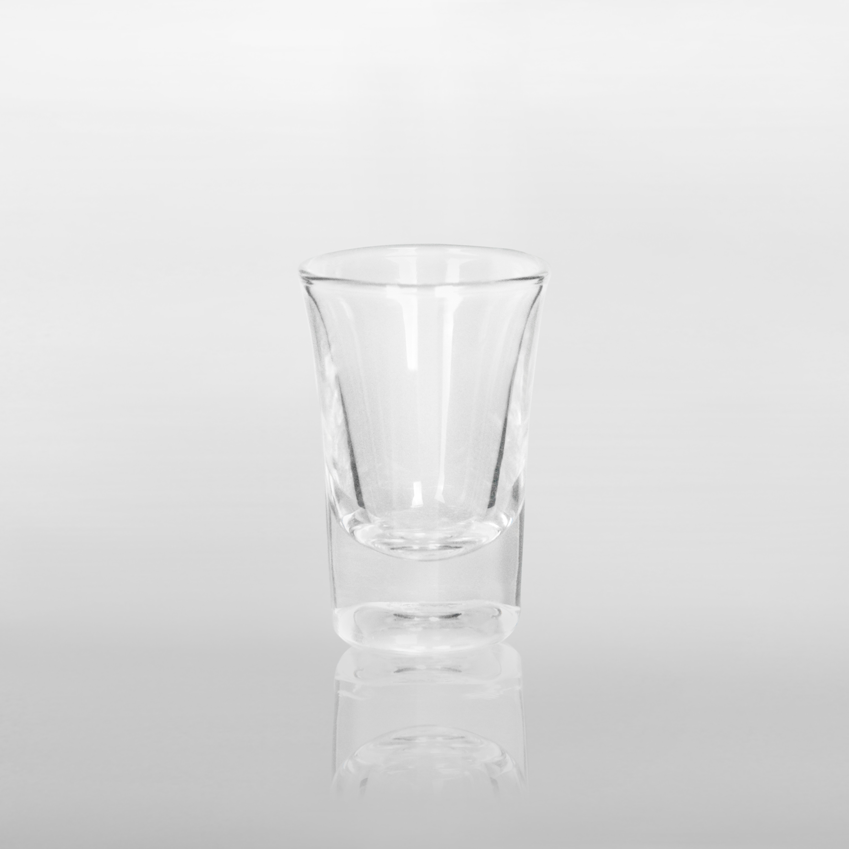 烈酒杯