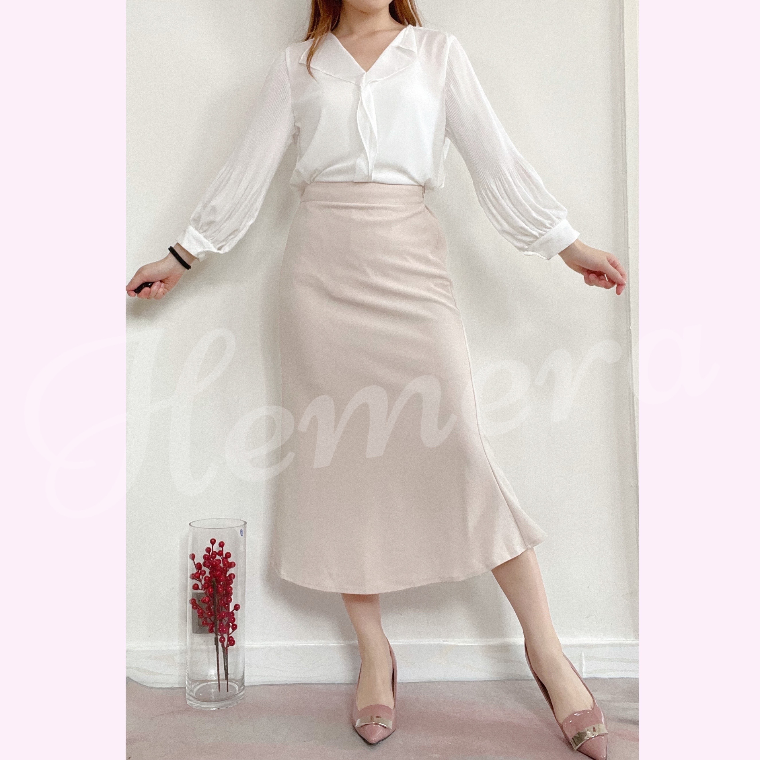 In stock:  SKIRT SK0323007