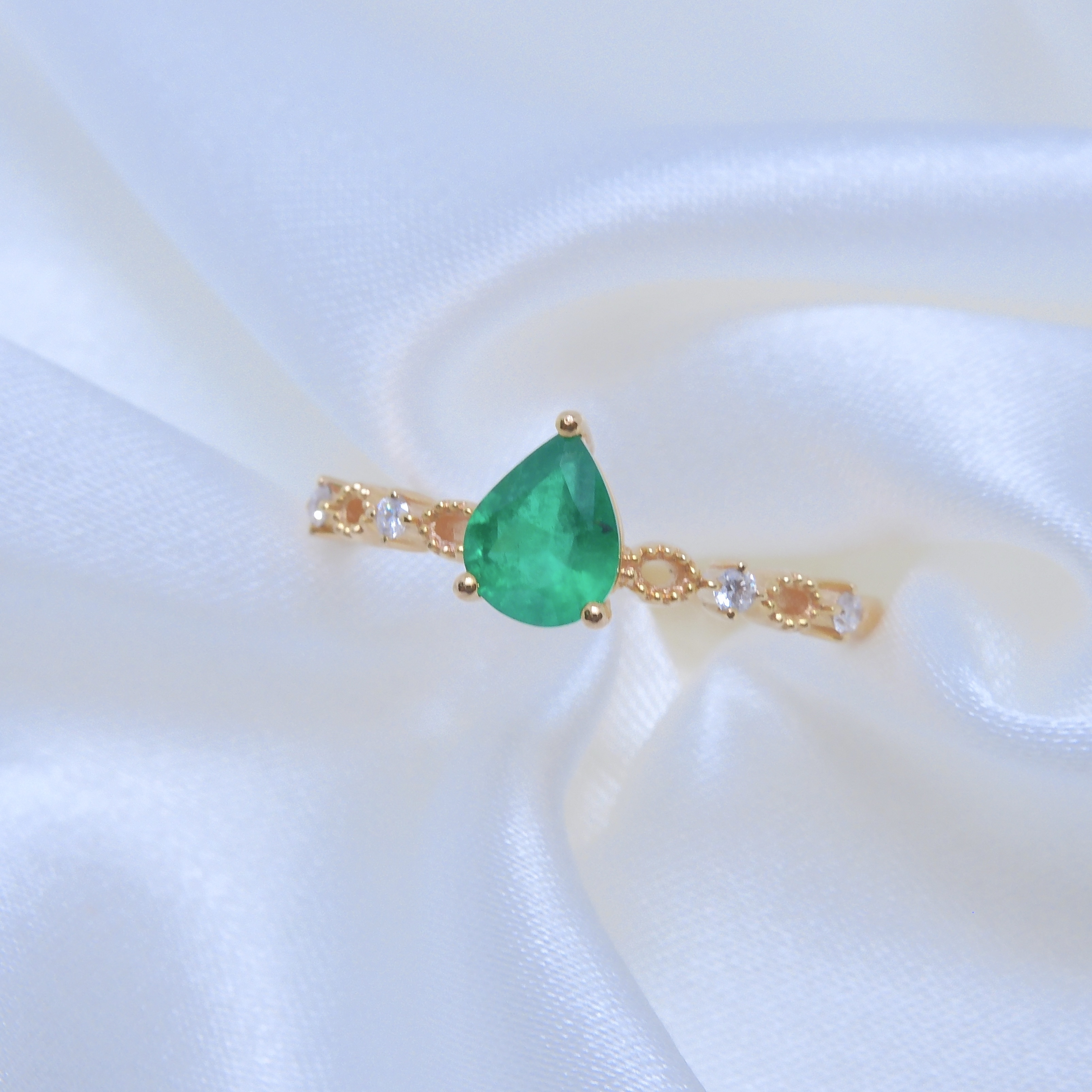 18K金 0.44ct 綠寶石戒指