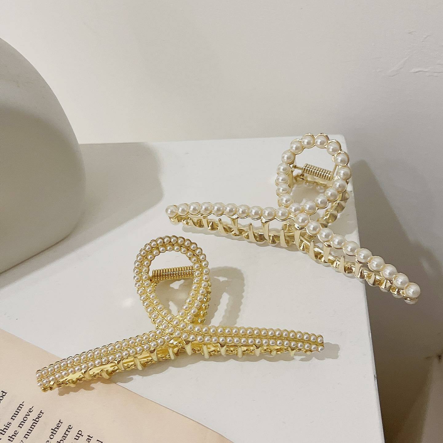 韓國質感珍珠抓夾。兩款