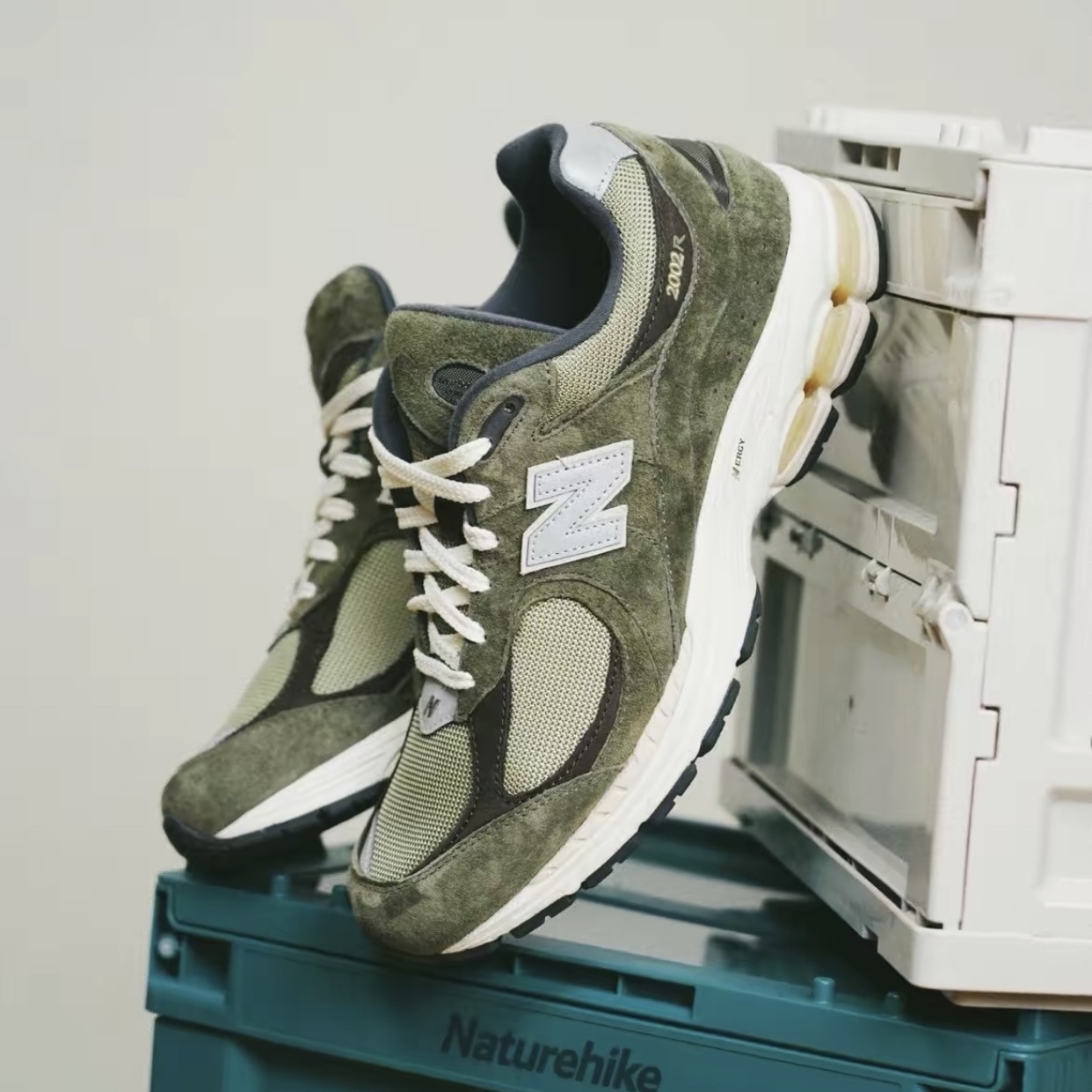 【APAIR】零碼出清 現貨 New Balance 2002r M2002RHN 軍綠色