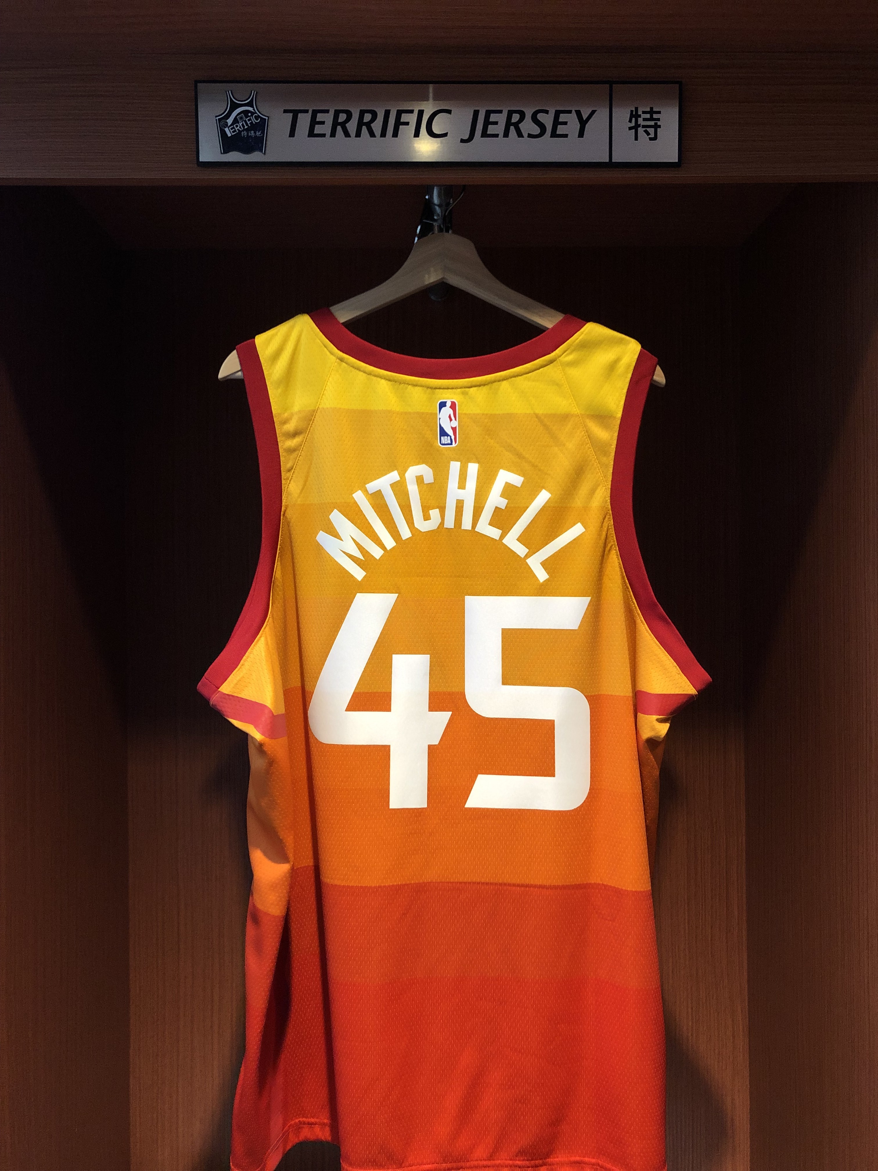 NBA球衣 Donovan Mitchell 猶他爵士城市 漸層 City Nike Swingman 球迷版 熱轉印 含贊助商標 全新