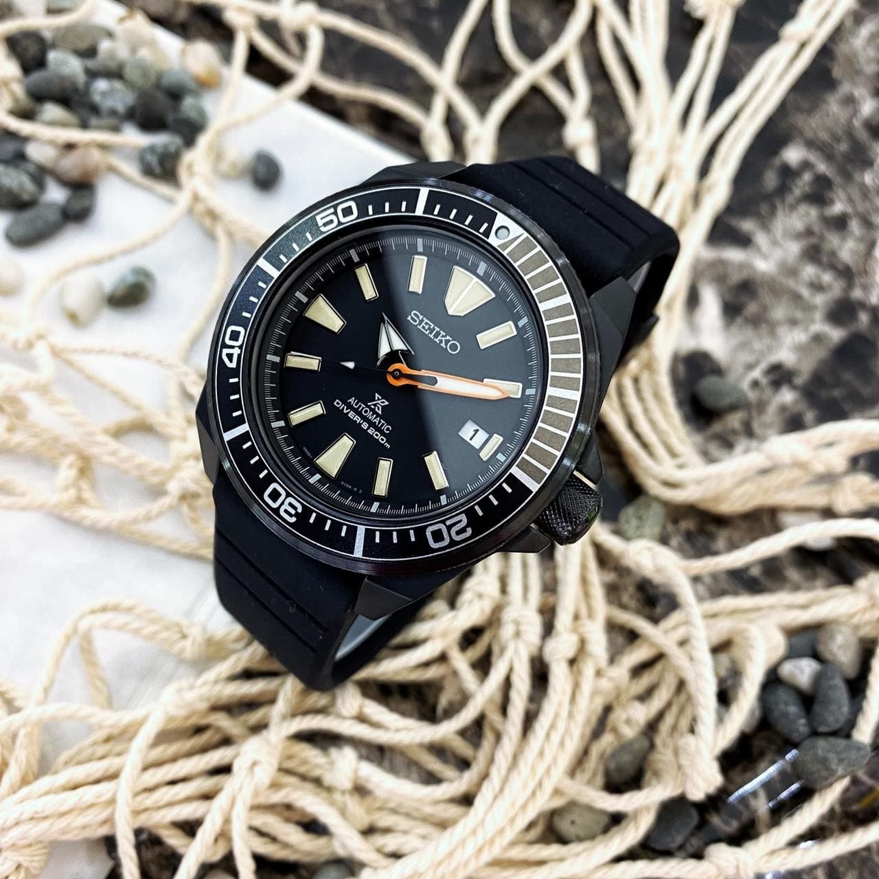 【SEIKO 精工】Prospex 黑潮系列夜潛武士 限量潛水機械錶 4R35-04W0C 43.8mm  現代鐘錶