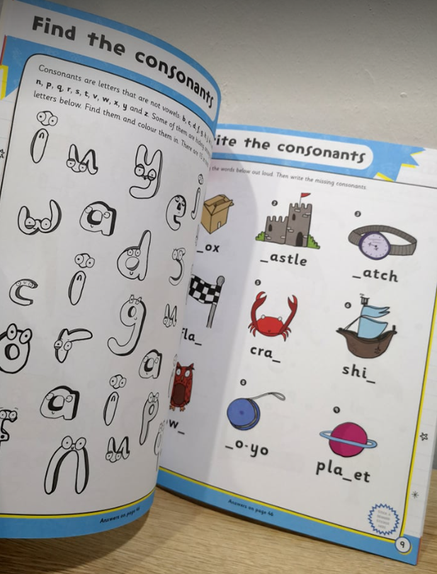 Reading & Writing Practise Key Stage 1 (with over 100 stickers)