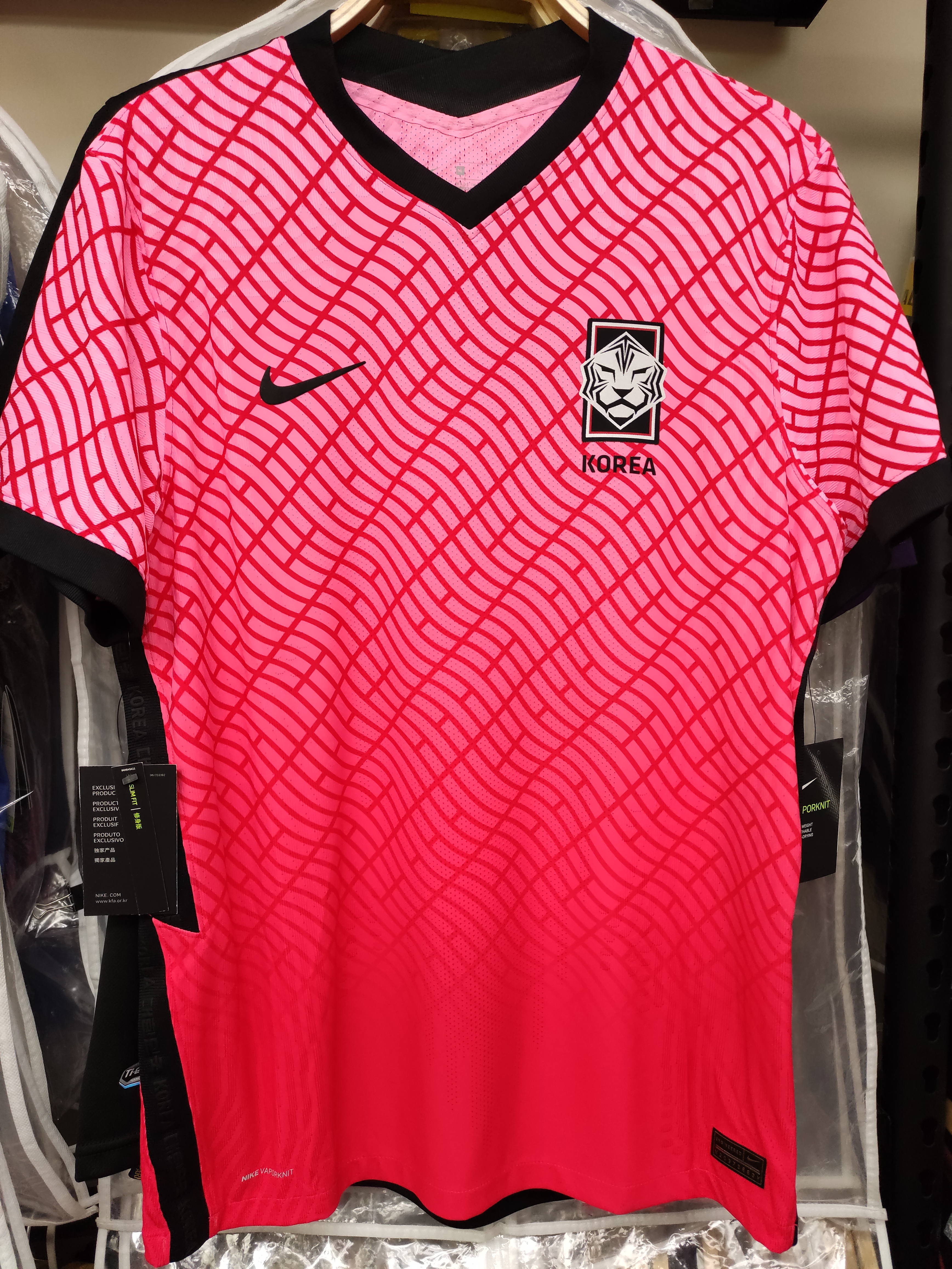 20-22南韓主場孫興民球員版球衣