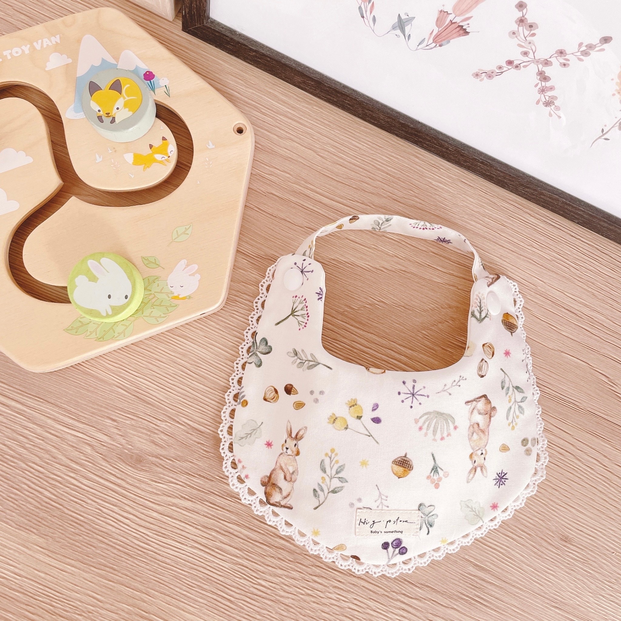 Hi Y.P store-手作圍兜-橡實兔兔