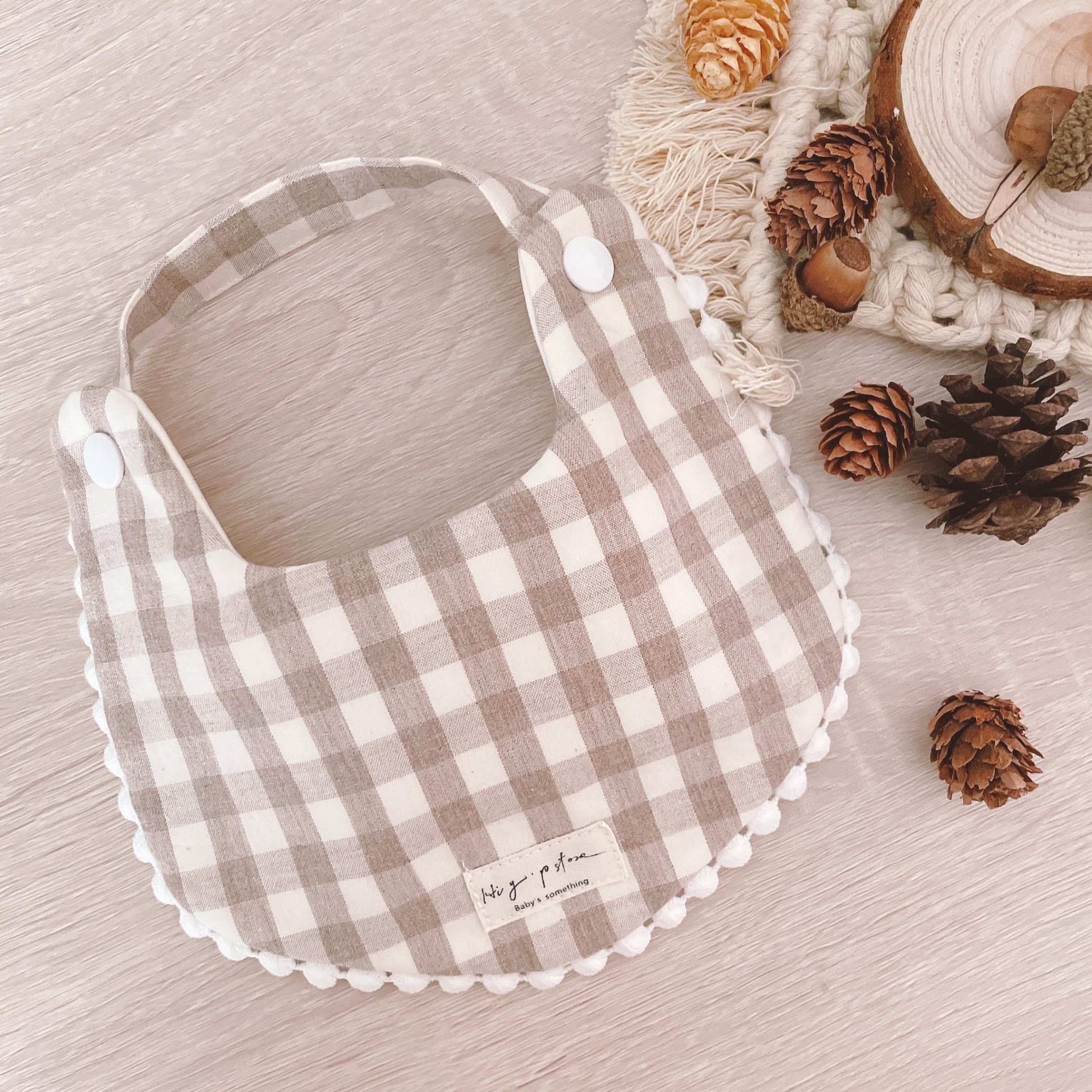 Hi Y.P store-手作圍兜-棕色格紋-小格紋