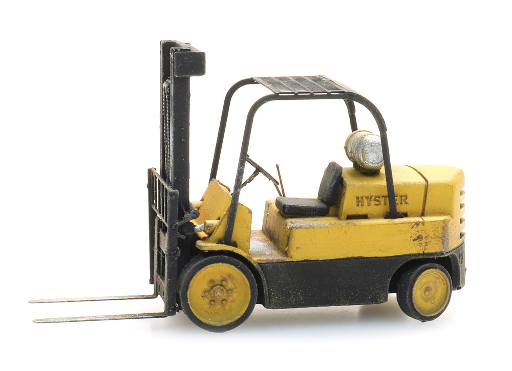 Artitec 387.496 HO scale 7 ton forklift